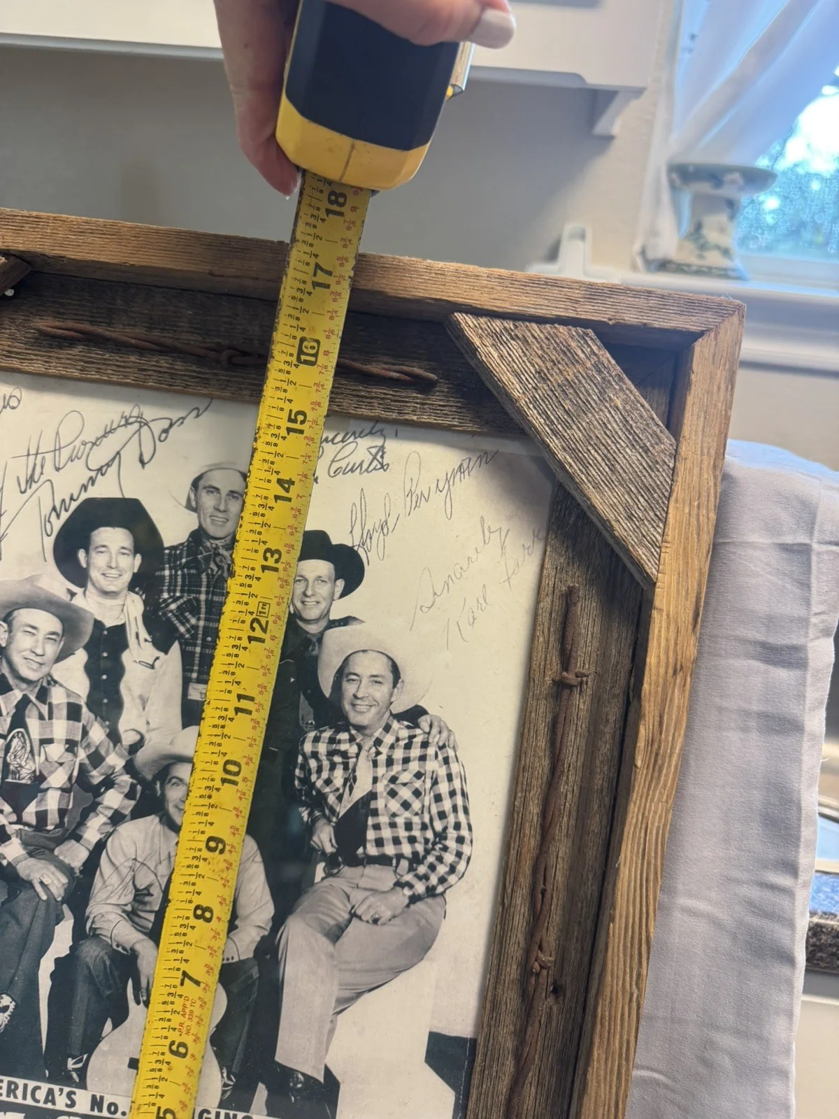 Vtg The Sons of the Pioneers Autographed Photo Doss Farr, etc Framed Rustic, изображение 5