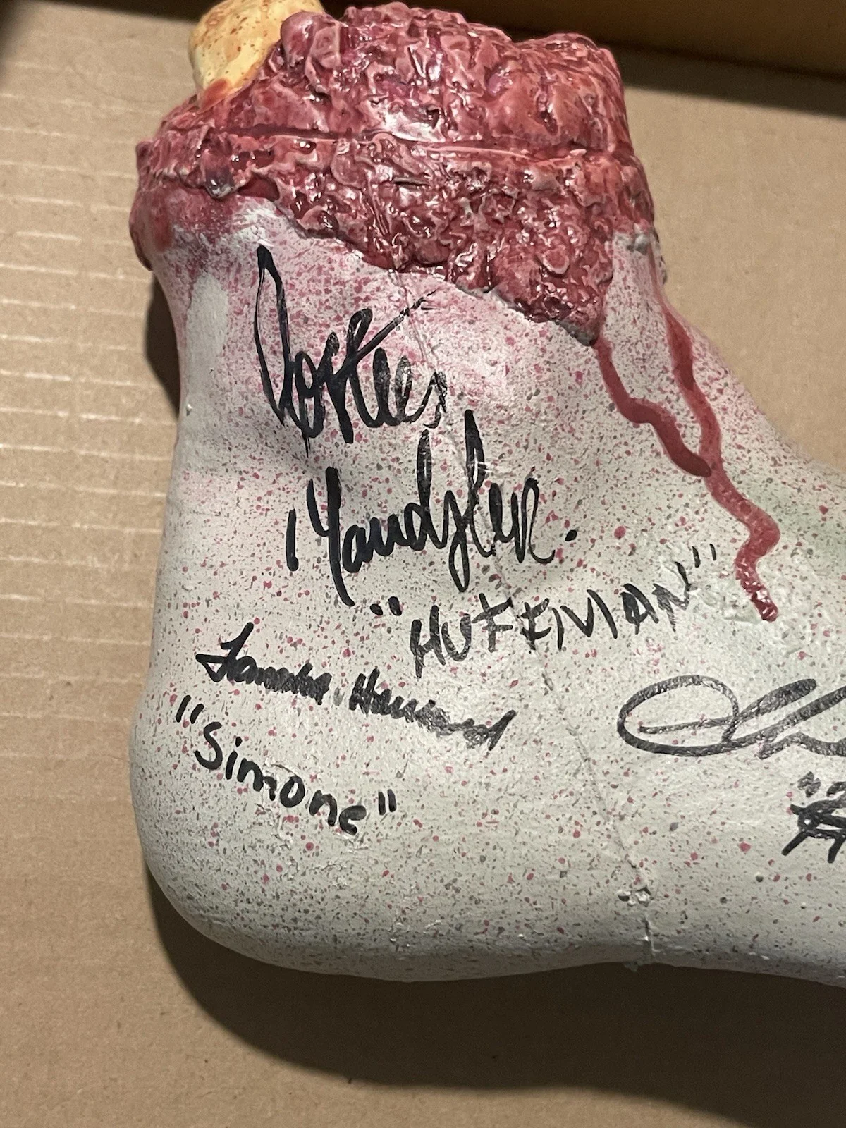 Costas Mandylor Shawnee S.James Patten Tanedra H — Costas Mandylor Shawnee Smith James Patten Tanedra Howard Signed Bloody Foot SAW, изображение 2