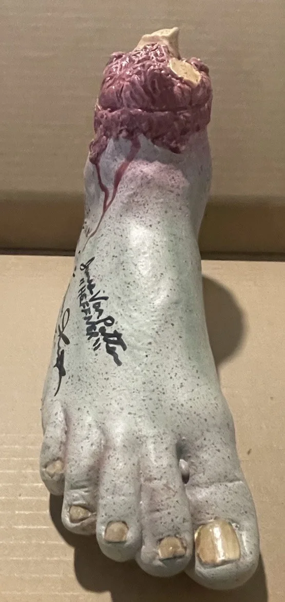Costas Mandylor Shawnee S.James Patten Tanedra H — Costas Mandylor Shawnee Smith James Patten Tanedra Howard Signed Bloody Foot SAW, изображение 5