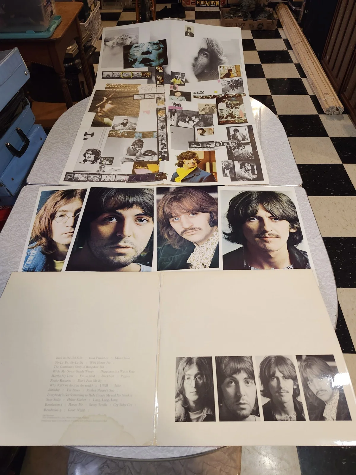 beatles White album in White vinyl, image 3
