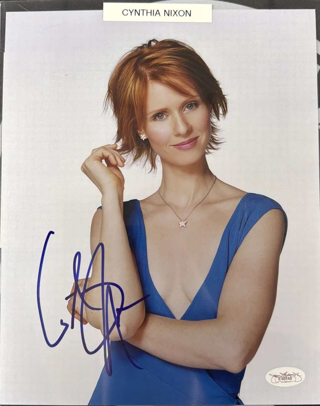 Cynthia Nixon — CYNTHIA NIXON Signed 8X10 SEX IN THE CITY Photo Autograph JSA COA Cert