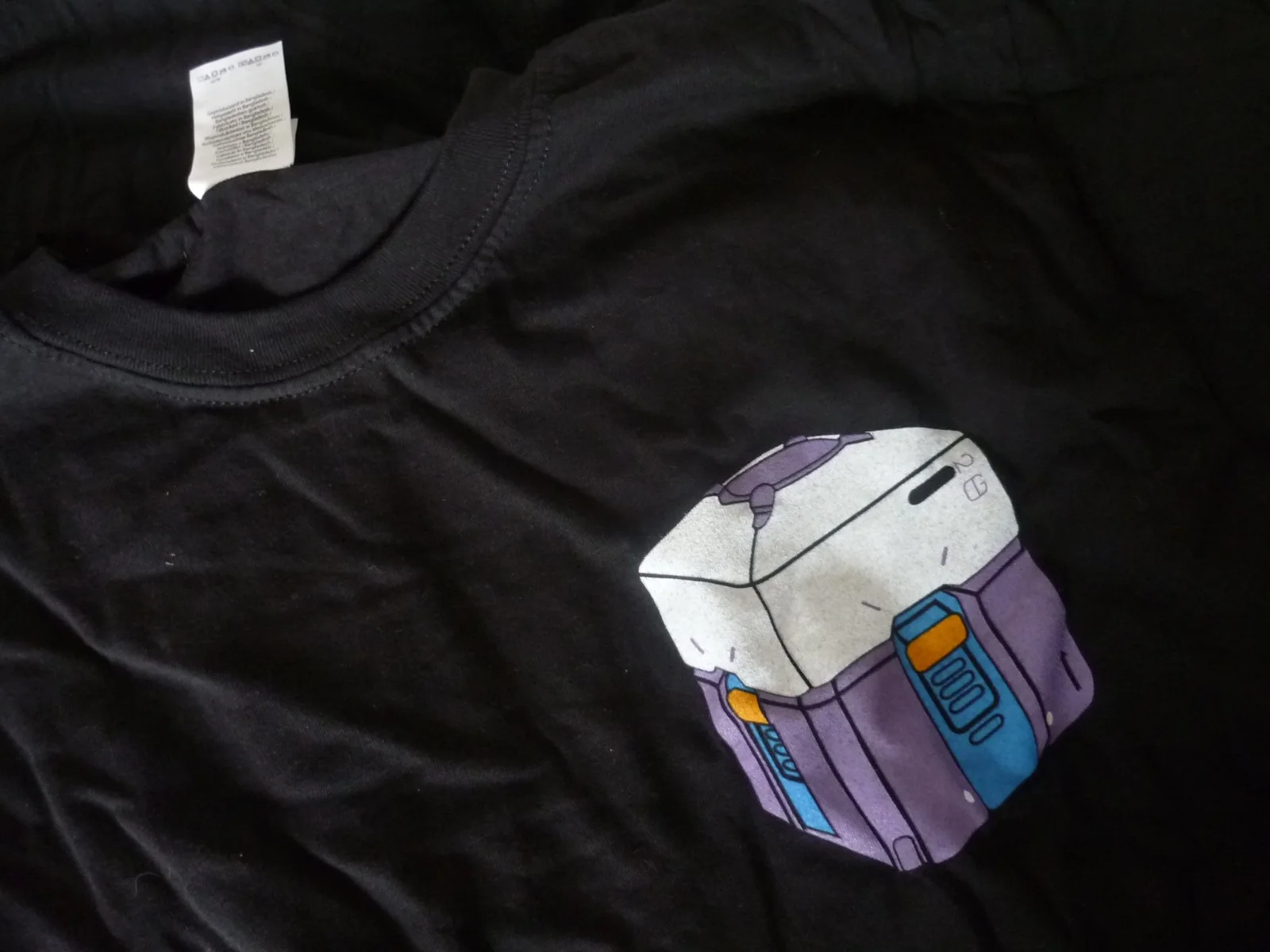 x2 tshirt bundle M medium geek gear gamecube pokemon its what you do with life, image 3