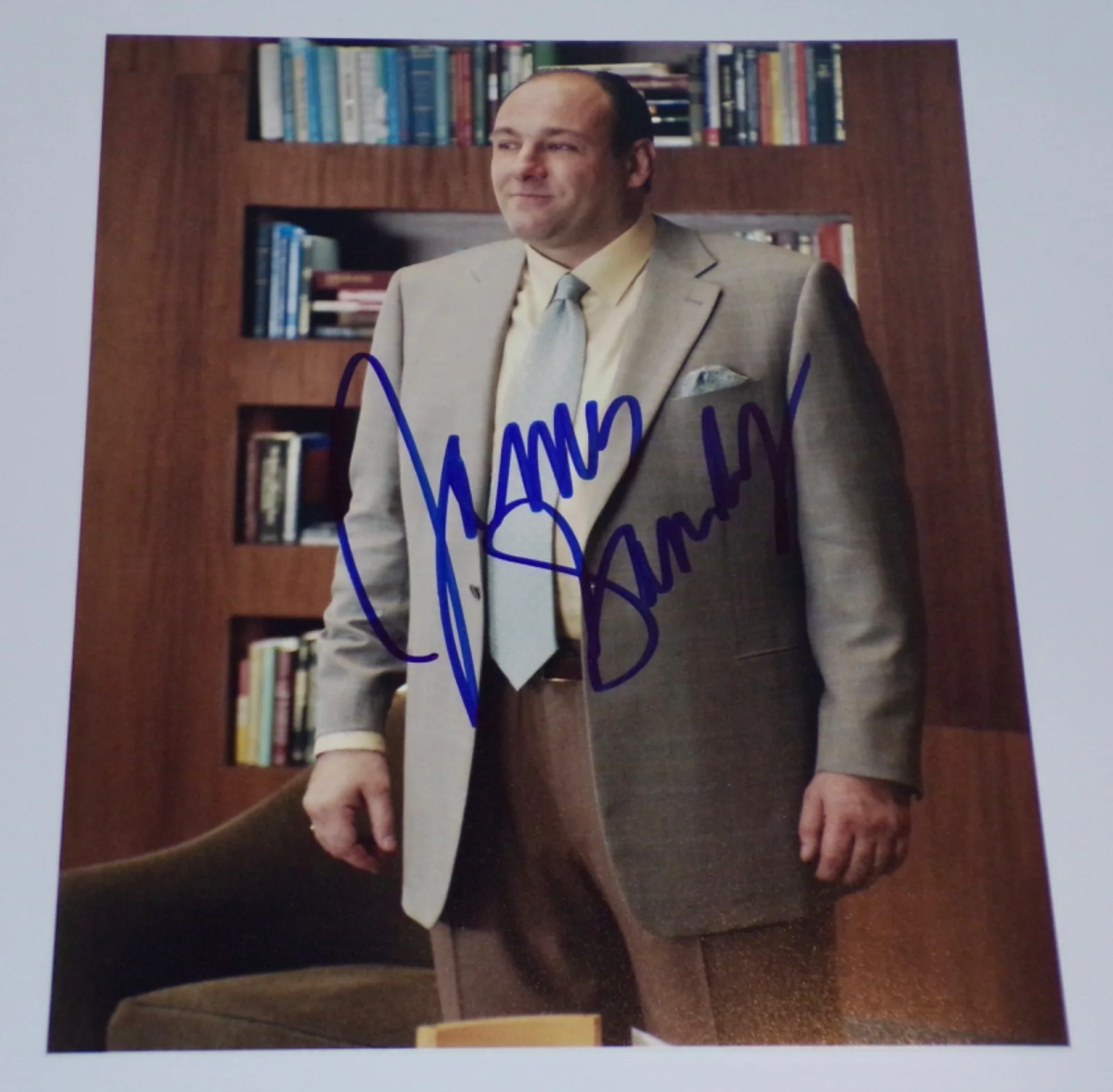 James Gandolfini — The Sopranos JAMES GANDOLFINI Signed 8x10 Photo BAS Beckett COA LOA Autograph, image 2
