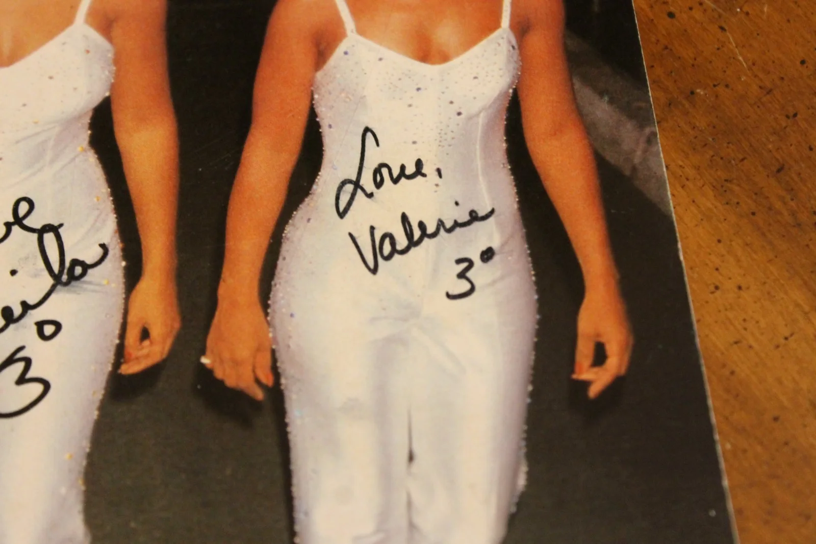 Autographed Tour Book 1975 ~ The Three Degrees ~ (Helen, Valerie, & Sheila), image 4