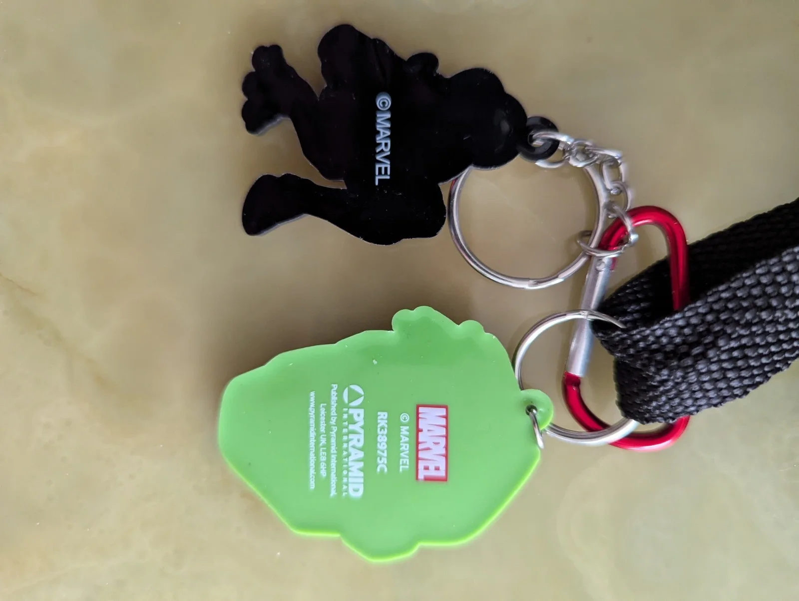 Marvel pencil case Spiderman Hulk keyrings, image 3