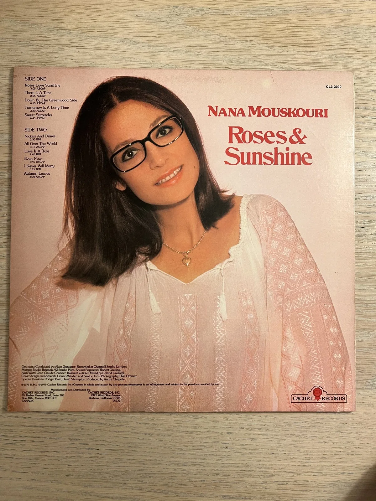 Nana Mouskouri Signed Autographed LP, Roses & Sunshine, image 3