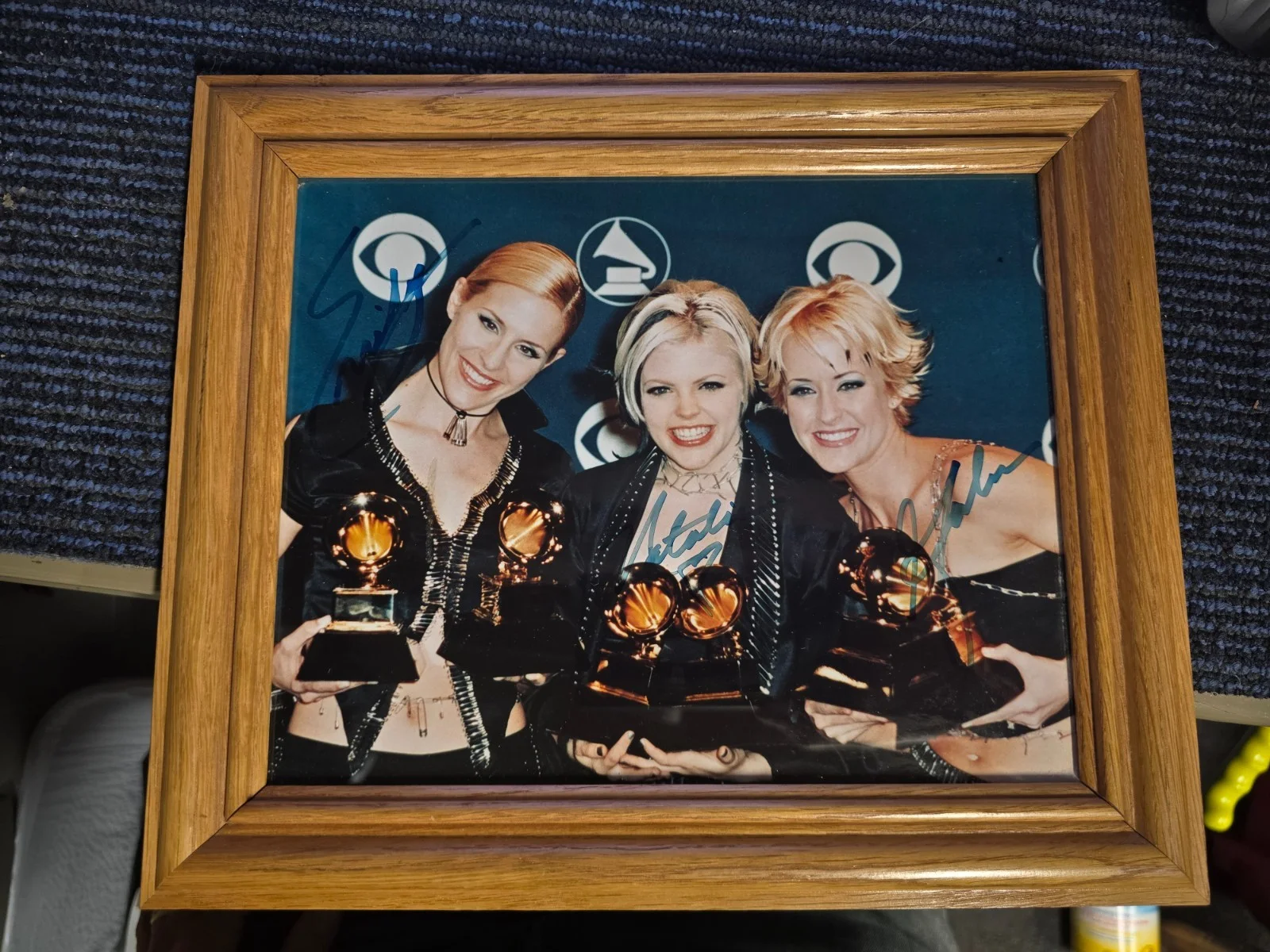 Dixie Chicks Signed 8x10 Photo w/ COA Natalie Maines 2000's Grammy Era, изображение 4