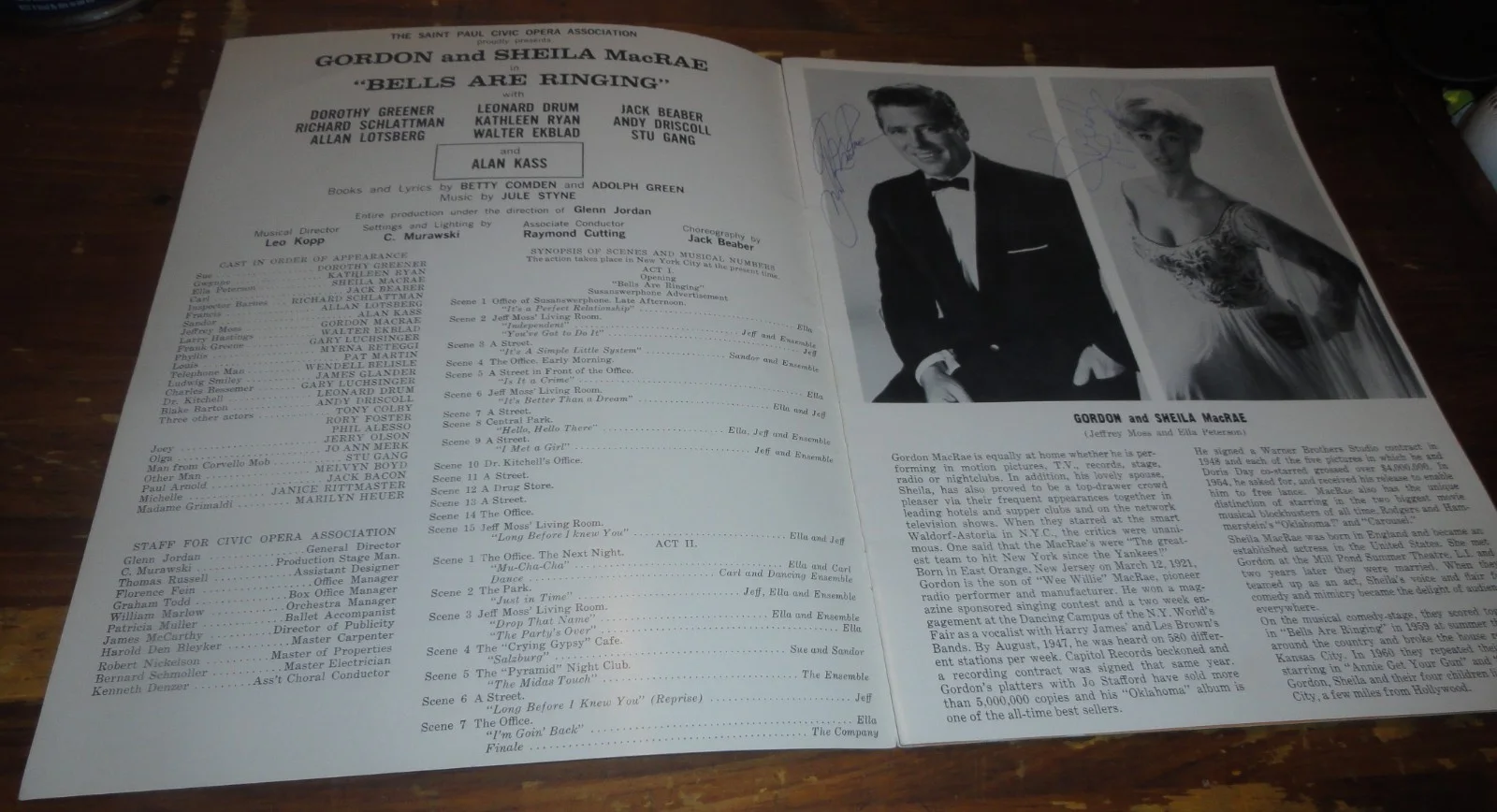 BELLS R RINGING GORDON SHEILA MACRAE ALAN KASS SIGNED OPERA PLAY SIGNED PROGRAM, image 2