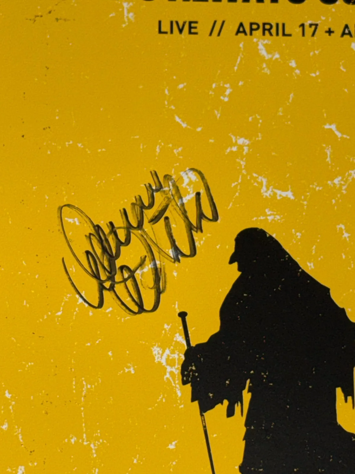 Danny DeVito — Danny DeVito Signed Autograph It's Always Sunny in Philadelphia Poster Beckett, image 2