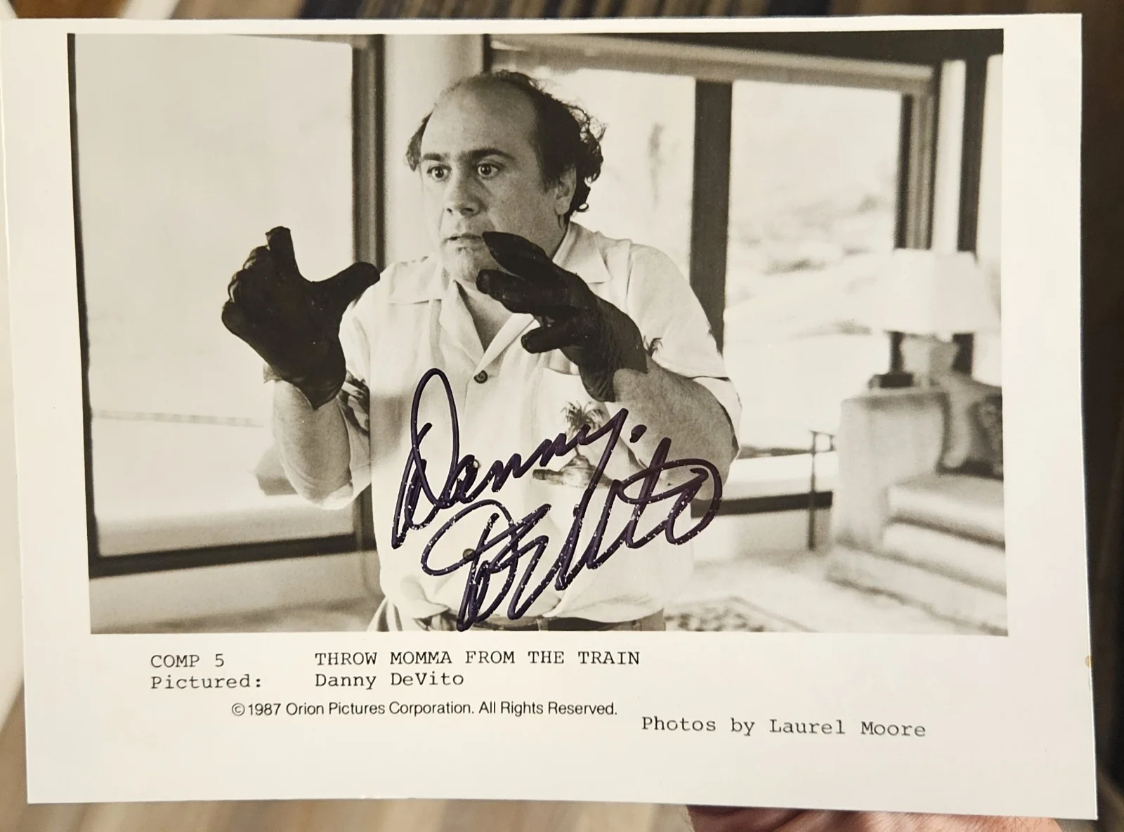 Danny DeVito Autographed 1987 Promo Photo, image 3