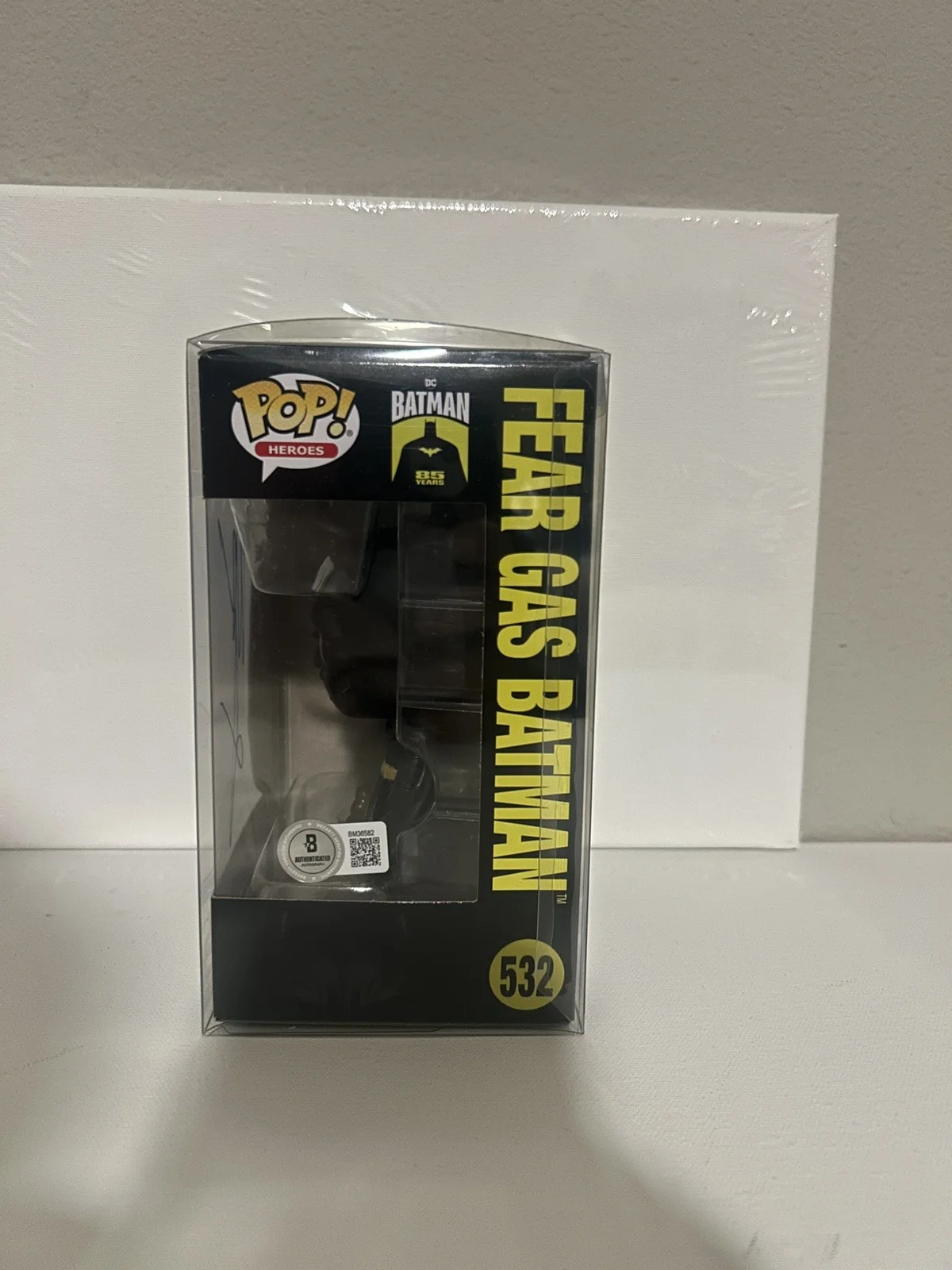 CHRISTIAN BALE — Christian Bale Batman Begins Signed Funko Figure 532 with Proof Becker COA, изображение 3