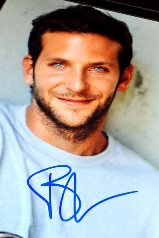 LIMITLESS Signed BRADLEY COOPER Autograph, Screen-Used PROP NZT PILL, COA, Frame, image 3