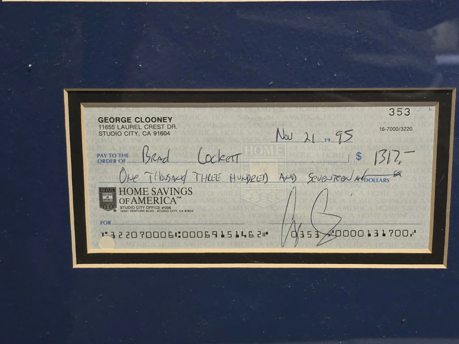 George Clooney Signed 1995 Bank Check Autograph Framed ER Oceans 11 21x16, image 3