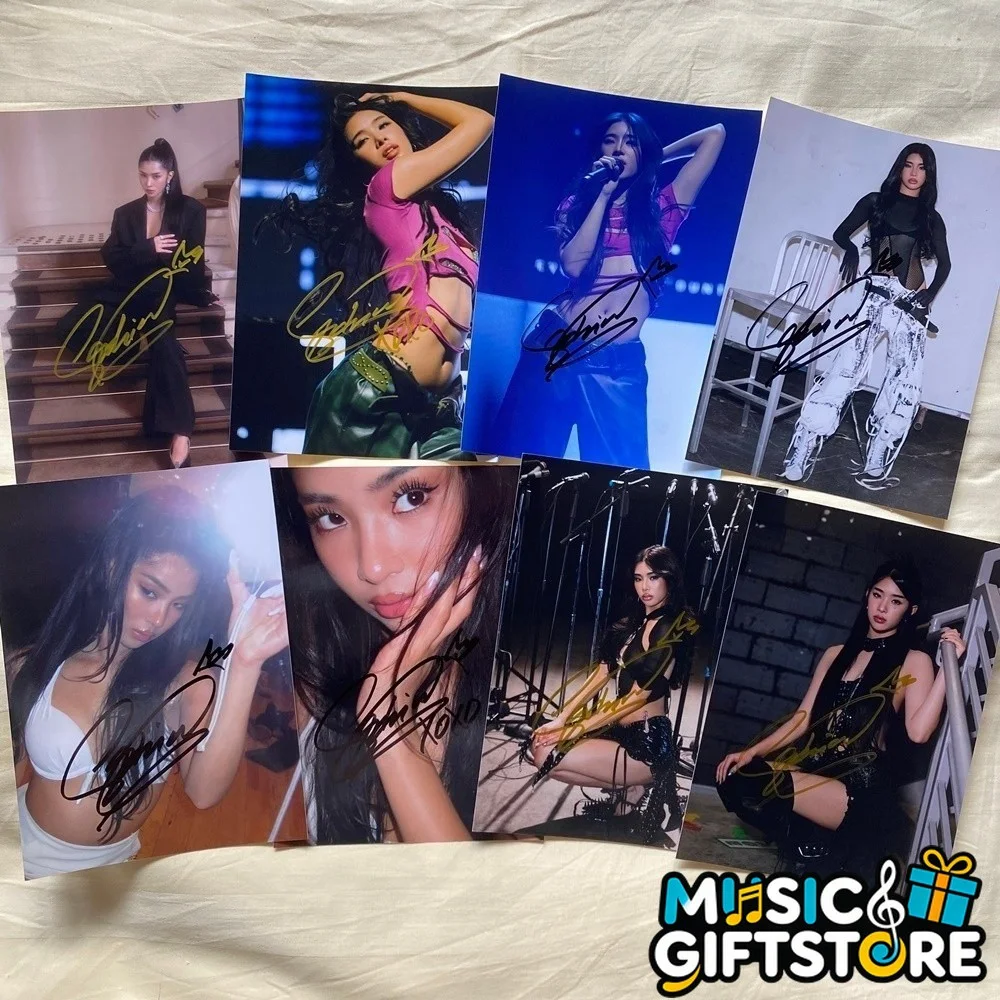 KATSEYE SOPHIA Autographed Signed Photo POP GIFTS Collection 4*6 2026 #MUGS, изображение 2