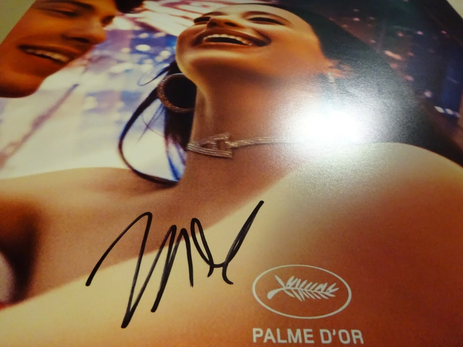 Mikey Madison — Signed Mikey Madison Autographed 11"x17" Anora Photo Beckett BAS COA, изображение 5
