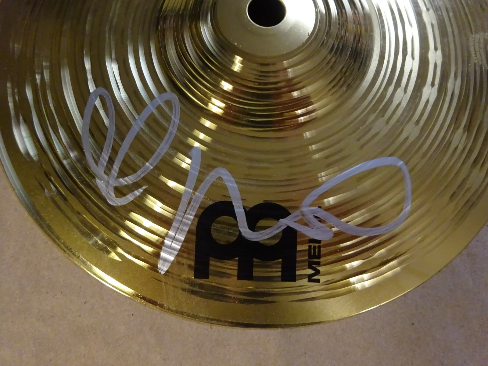 Signed Miley Cyrus Hannah Montana Autographed 8" Splash Cymbal JSA COA, изображение 3