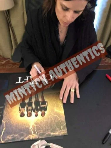 Neve Campbell — Neve Campbell autographed signed Scream 8x10 photo Beckett COA Sidney Prescott, image 4