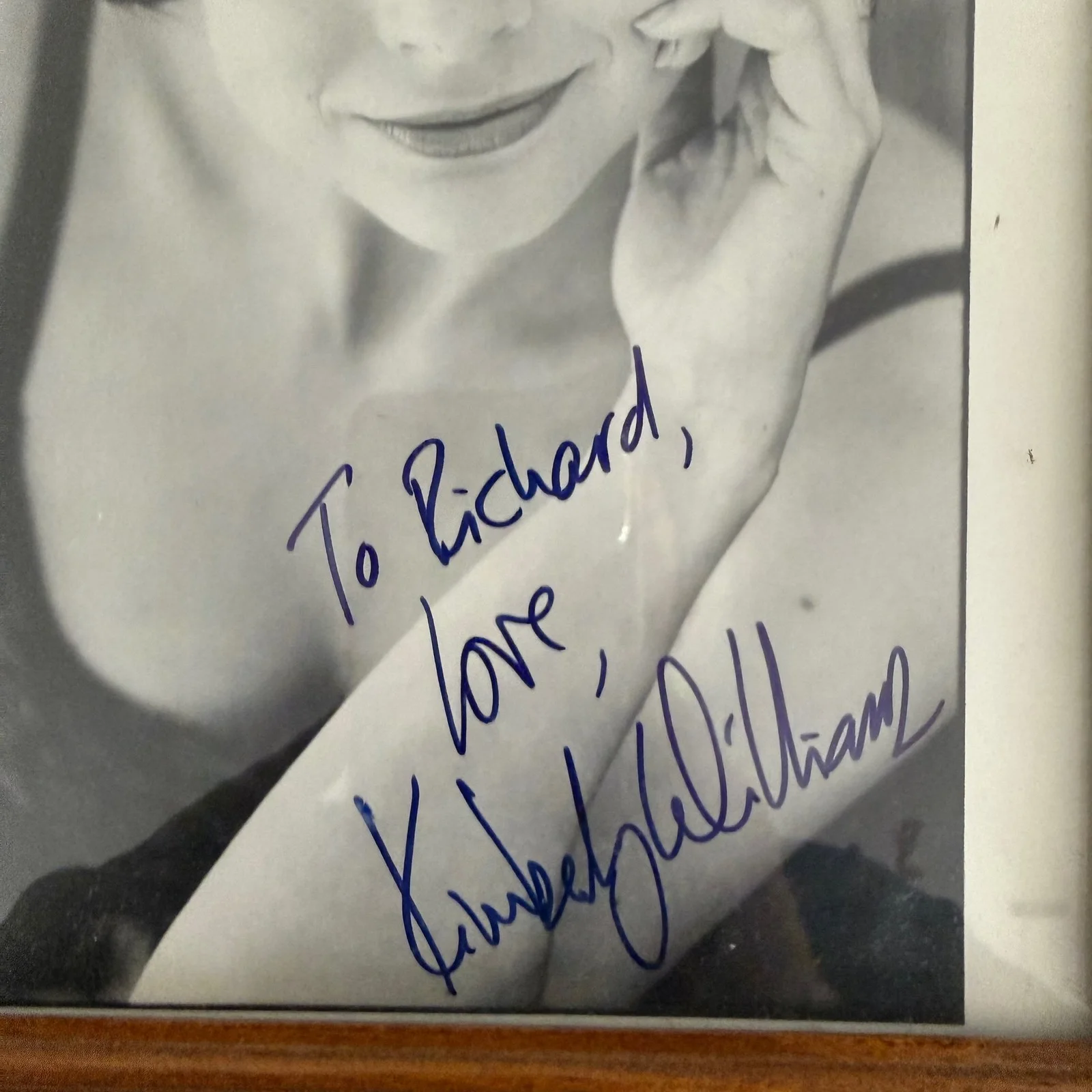 Kimberly Williams — Kimberly Williams-Paisley Signed Autographed 8x10 Framed Father of the Bride, image 2