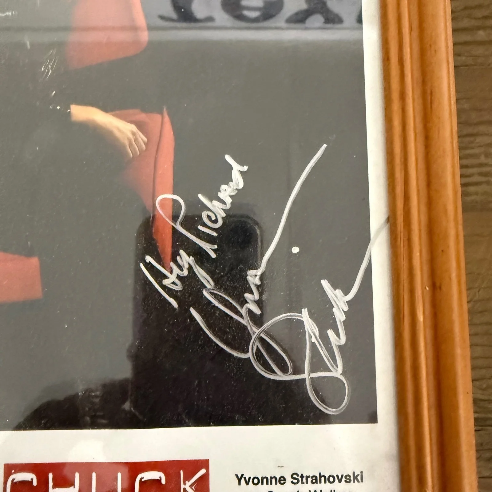 Yvonne Strahovski — Yvonne Strahovski Signed Autographed 8x10 Framed Photo Chuck Sarah Walker COA, image 2