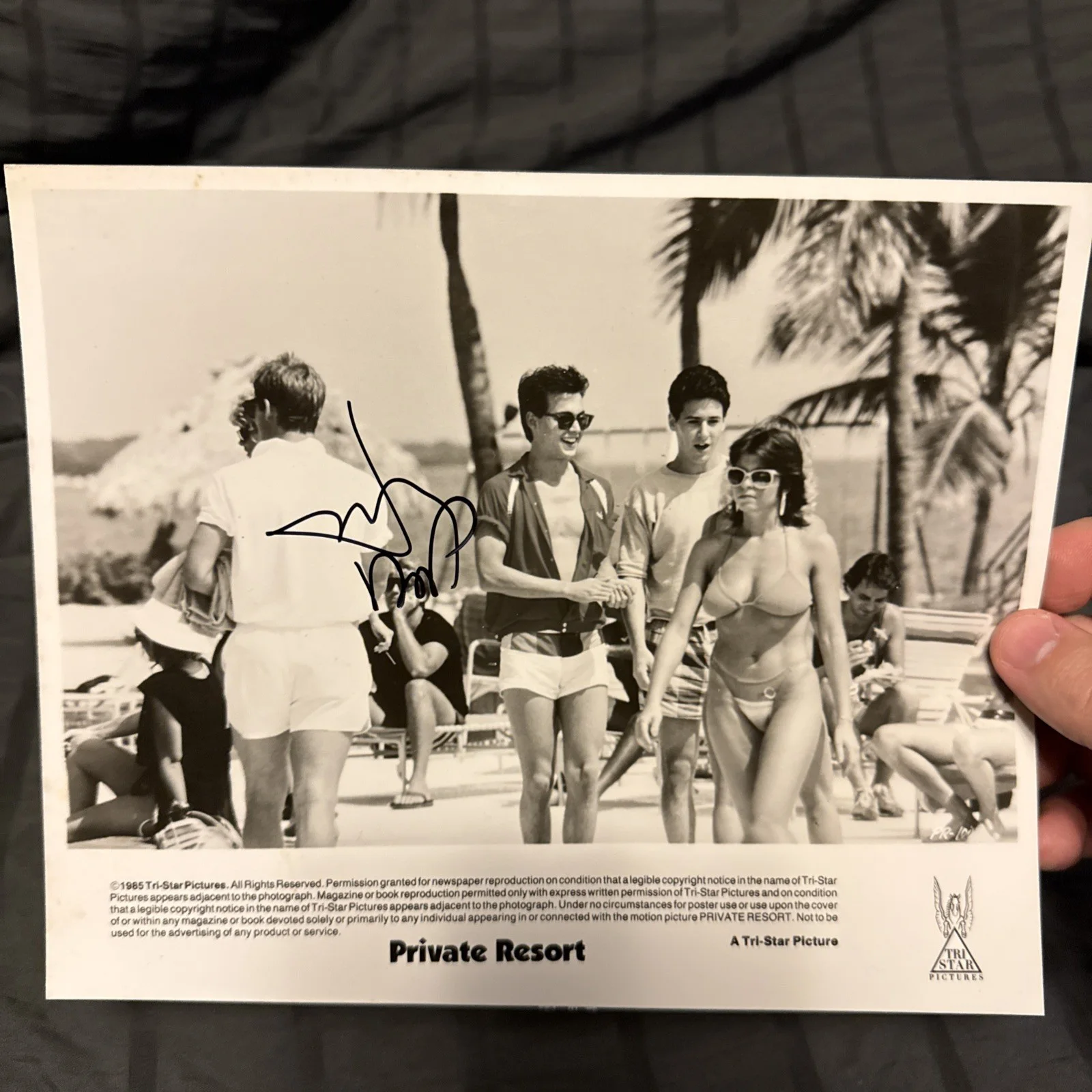 Johnny Depp — Johnny Depp Signed 8x10 Photo Private Resort, image 2