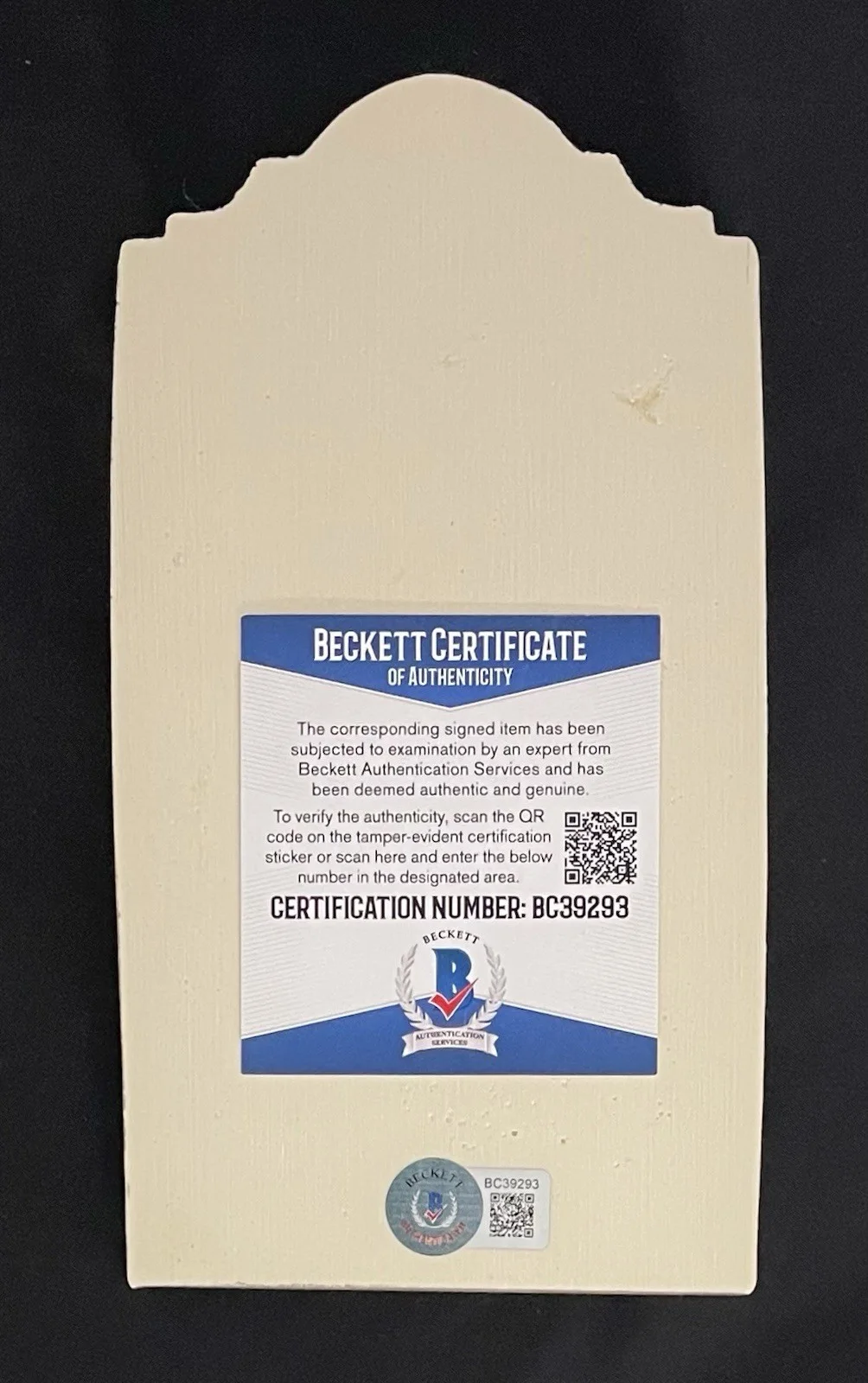 Bob Gurr — Disney Legend Bob Gurr Signed Haunted Mansion Tombstone Autographed BAS Grave, изображение 3