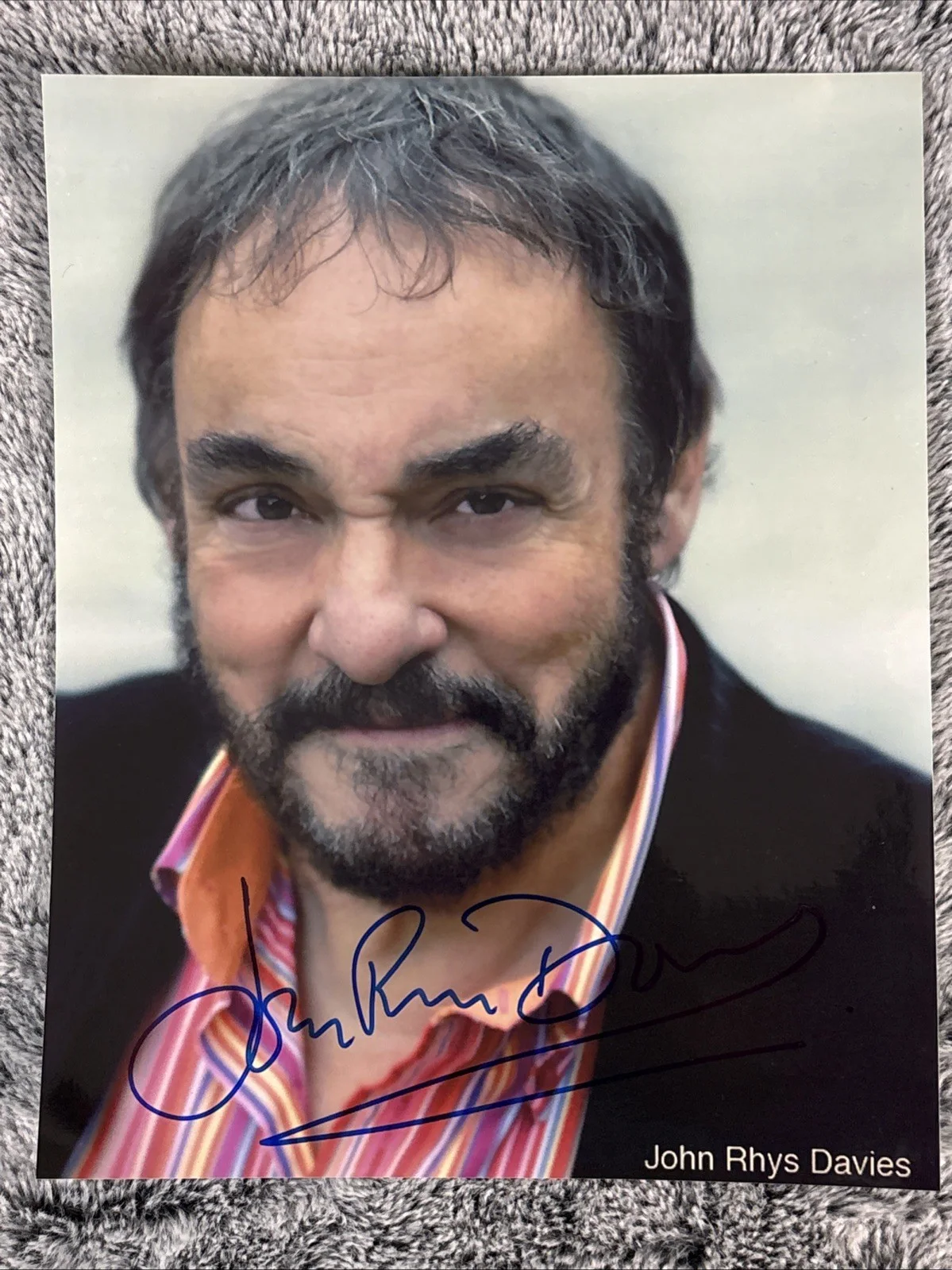 John Rhys-Davies — Autograph Signed 8x10 Photo JOHN RHYS DAVIES Raiders Of The Ark Lord Of The Ring