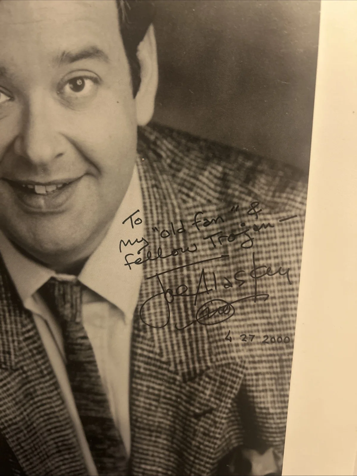 Joe Alaskey — Joe Alaskey Autograph Black-And-White 8 X 10 Original Photo Signed In Pen, image 4