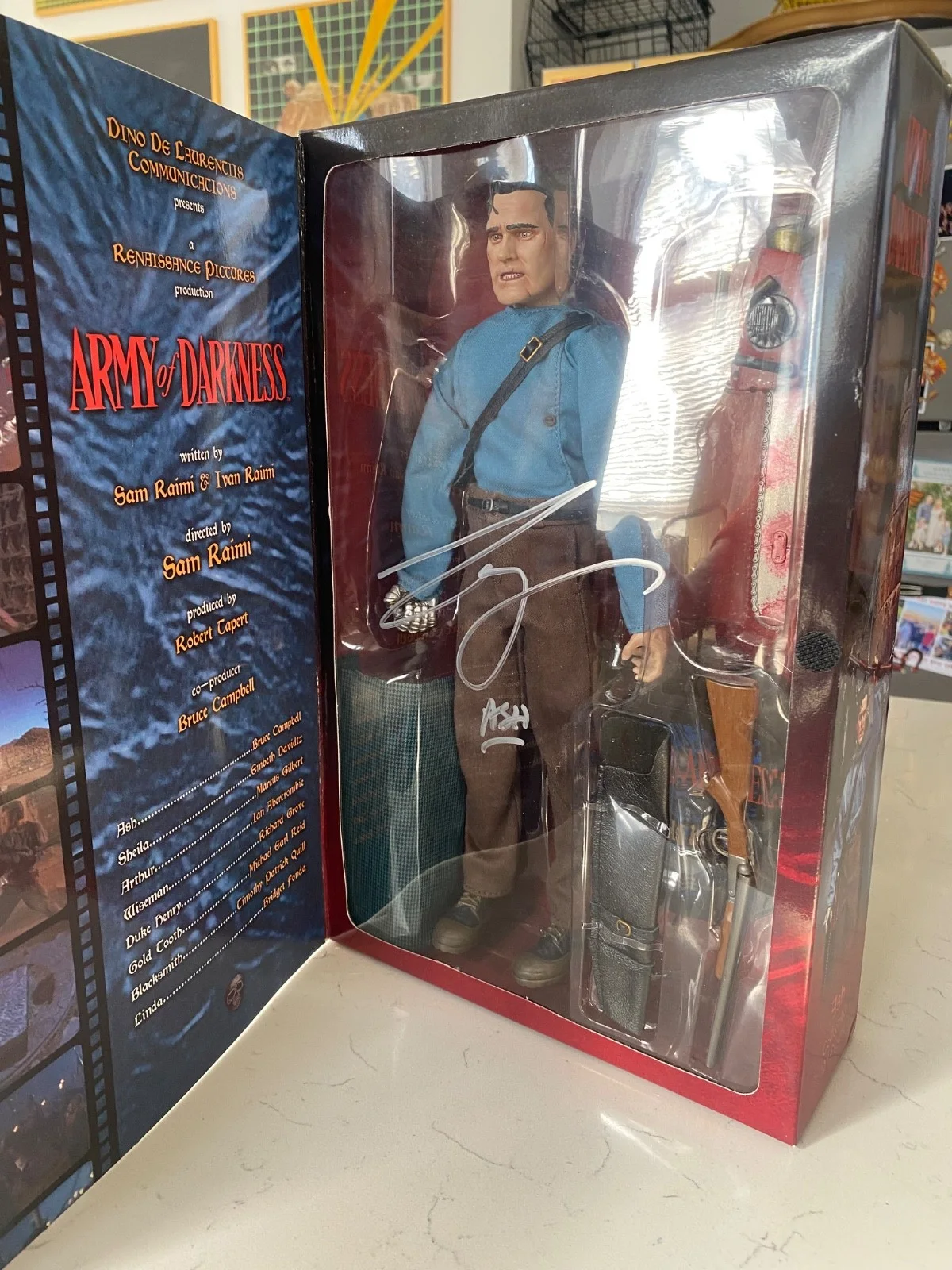 Bruce Campbell — Bruce Campbell Signed Sideshow Evil Ash 12" Figure Army Of Darkness Evil Dead, image 4