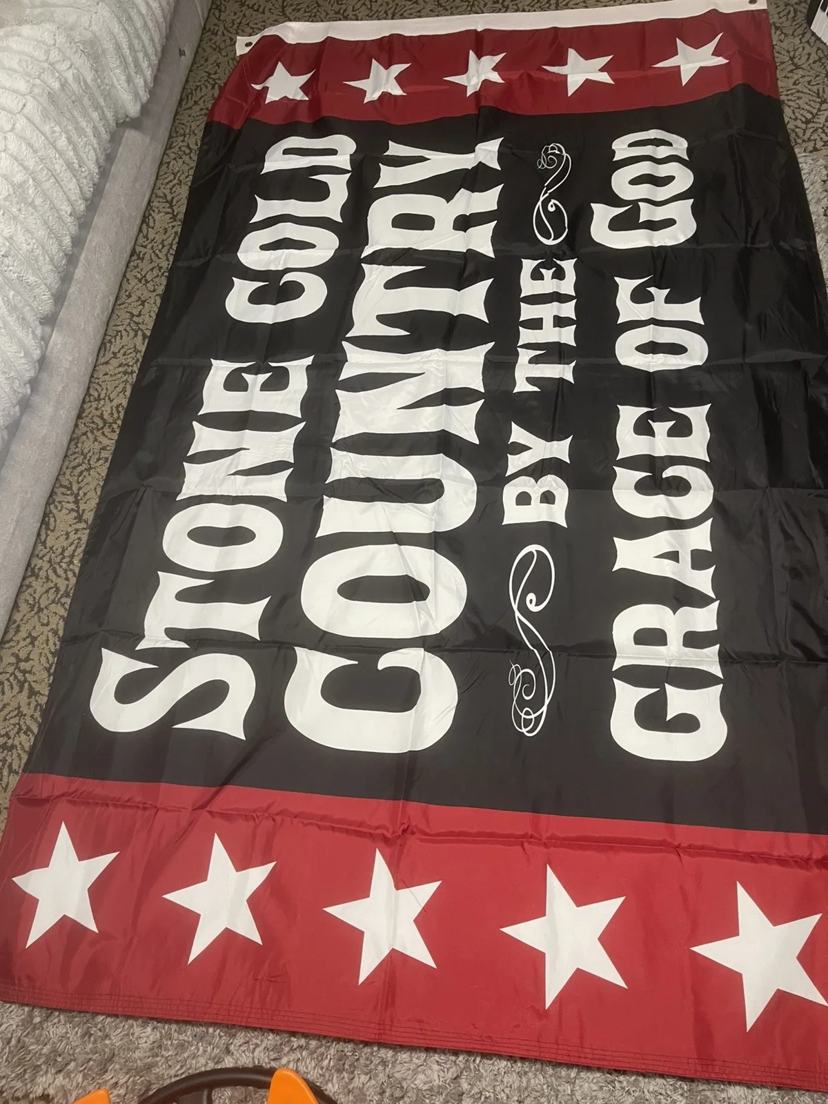 Brantley Gilbert Signed 8’ X 5’ Flag Autographed 09/12/2015, image 3