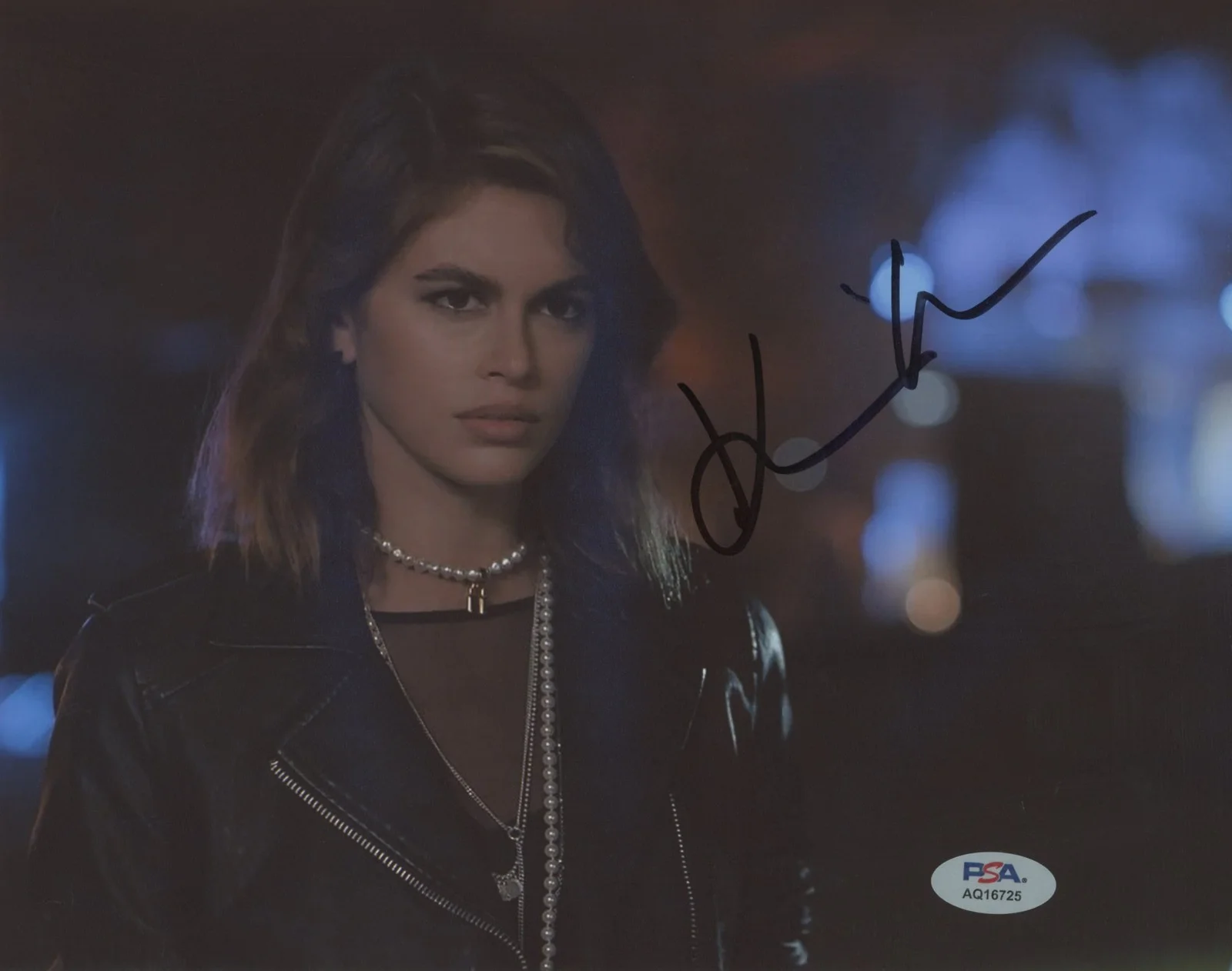 Kaia Gerber — Kaia Gerber Bottoms Authentic Signed 8x10 Photo Autographed PSA/DNA #AQ16725