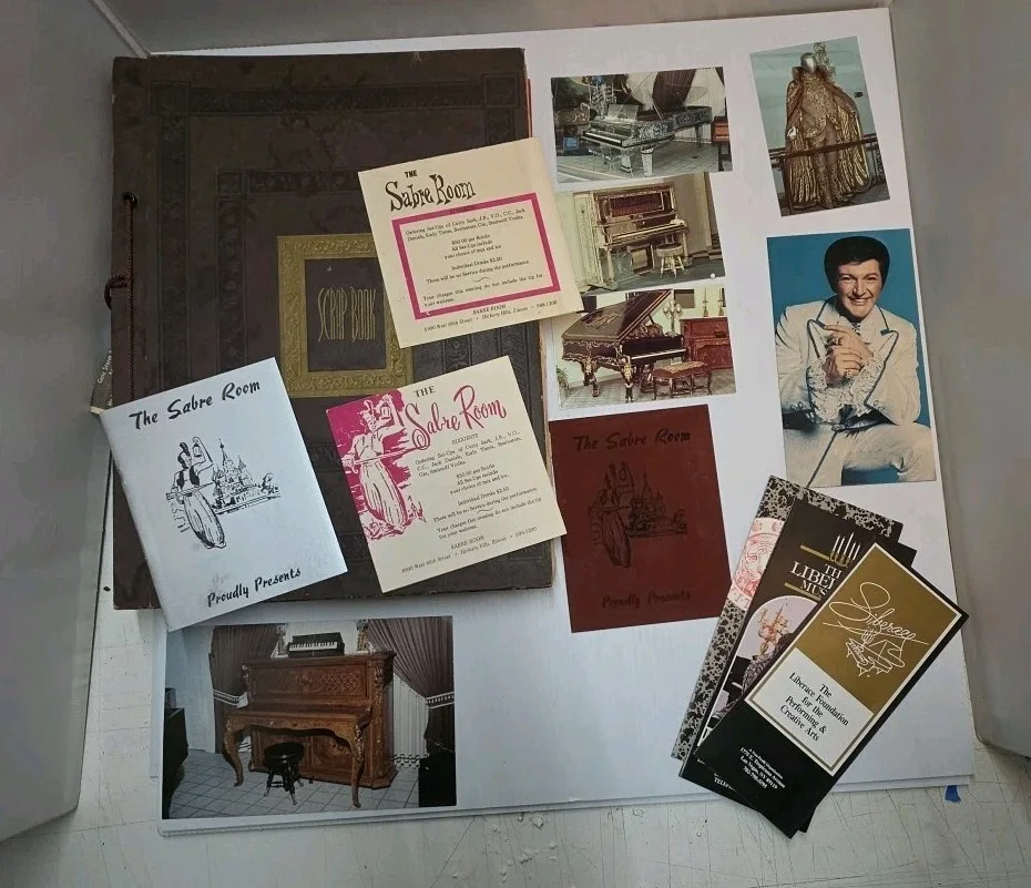 Liberace signed Lot Scrapbook collection Rare Photos Cloth Napkin Piano Sketch, изображение 2