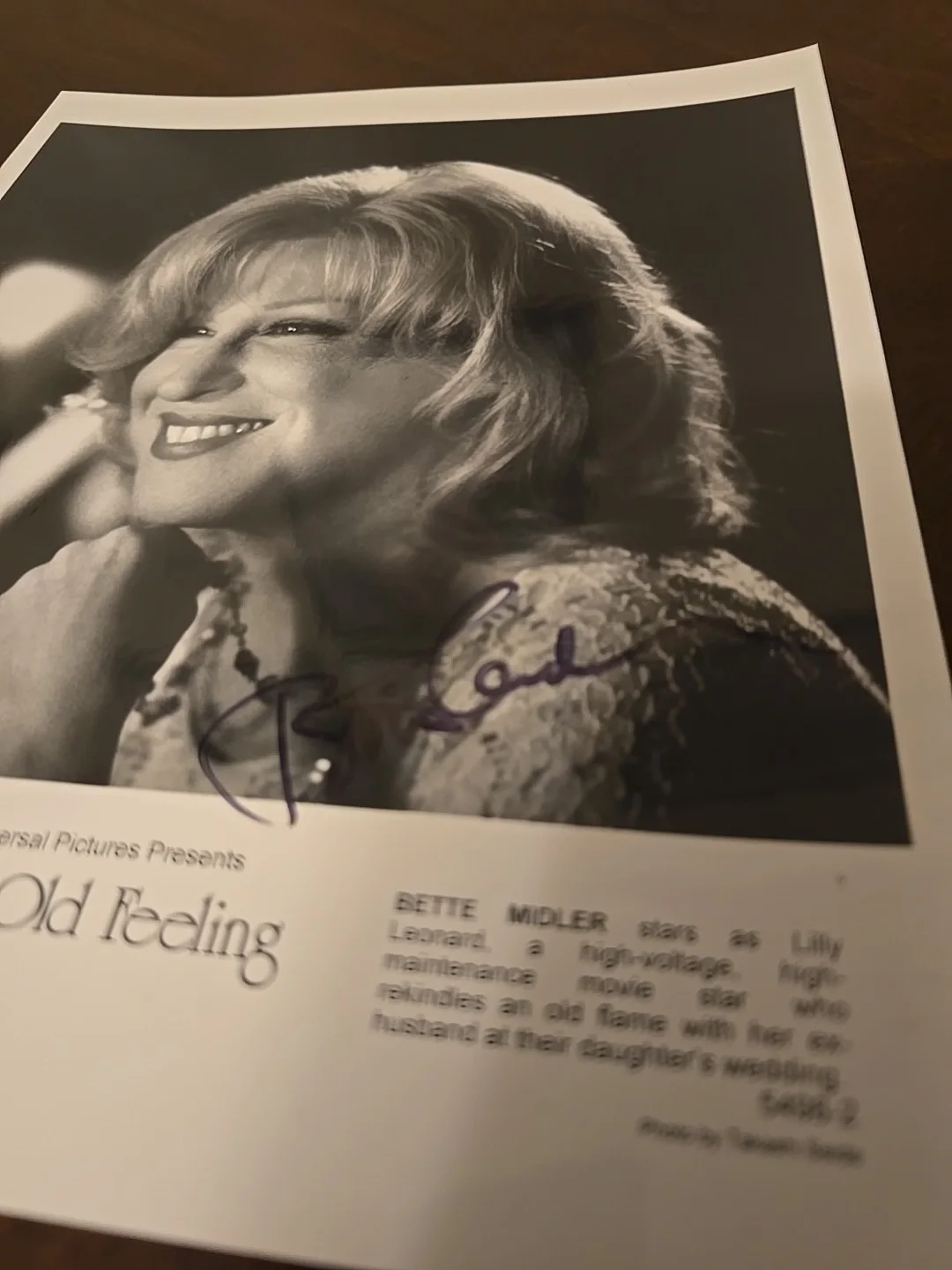 Bette Midler — Bette Midler Signed 8x10 Photo That Old Feeling, image 2