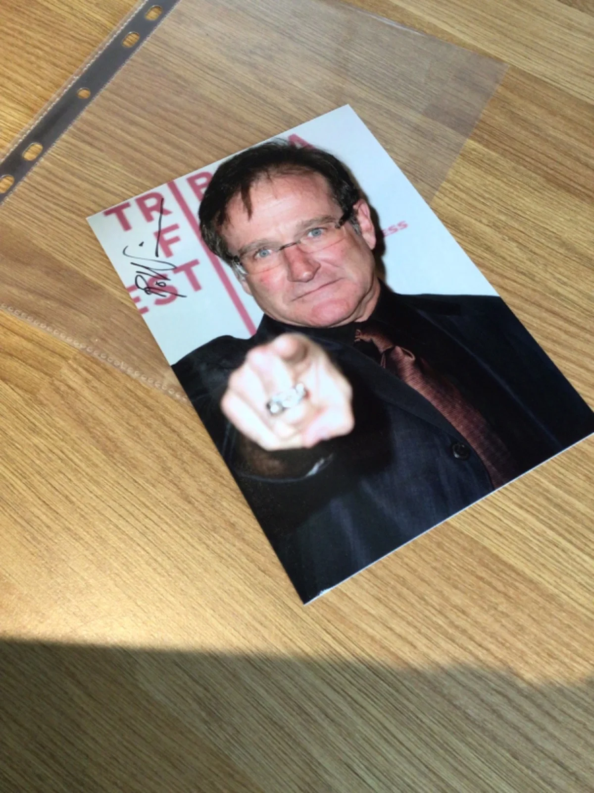 🔥 GENUINE- Signed ROBIN WILLIAMS 7” x 5” Photograph, image 3