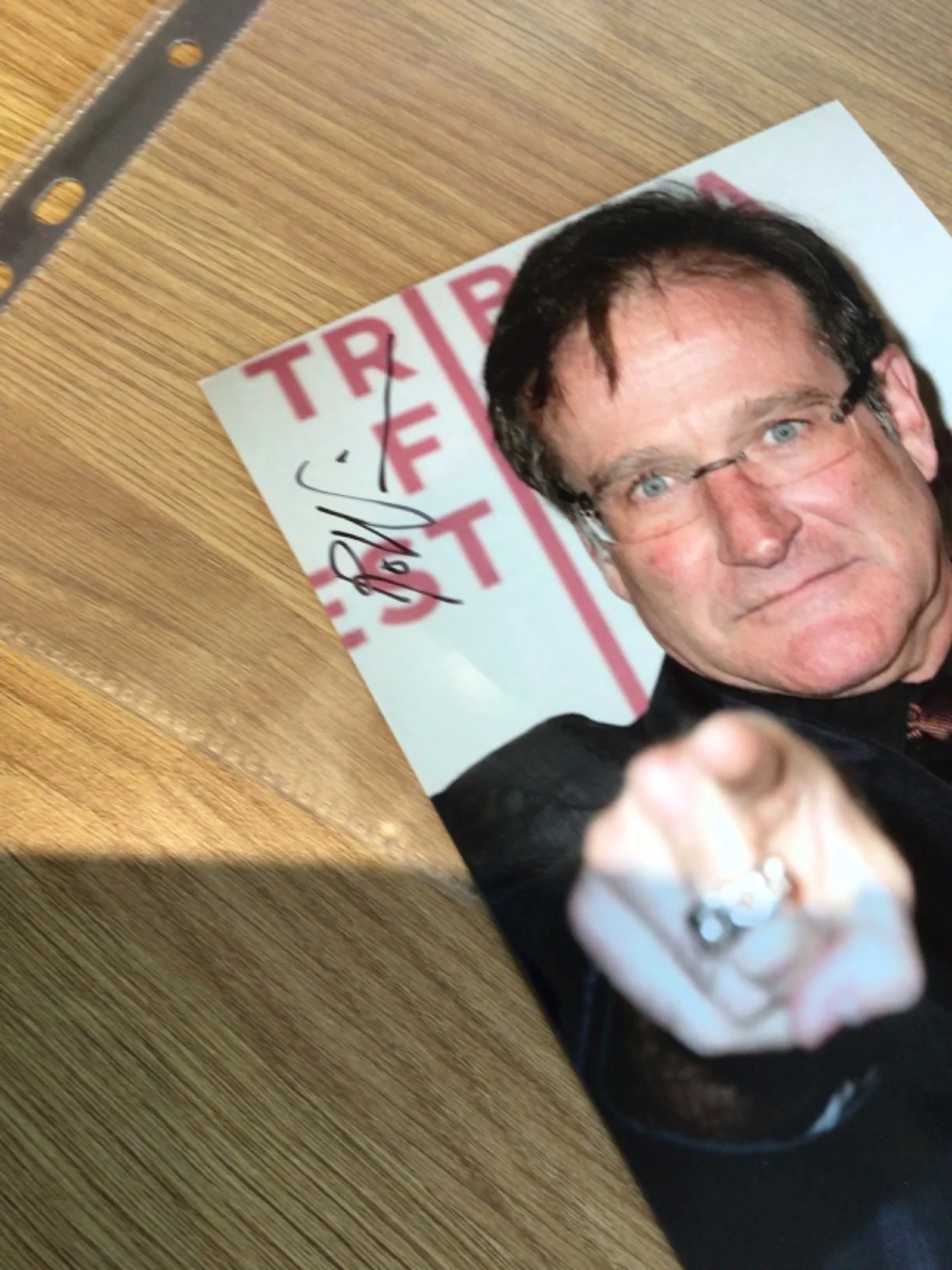 🔥 GENUINE- Signed ROBIN WILLIAMS 7” x 5” Photograph, image 5