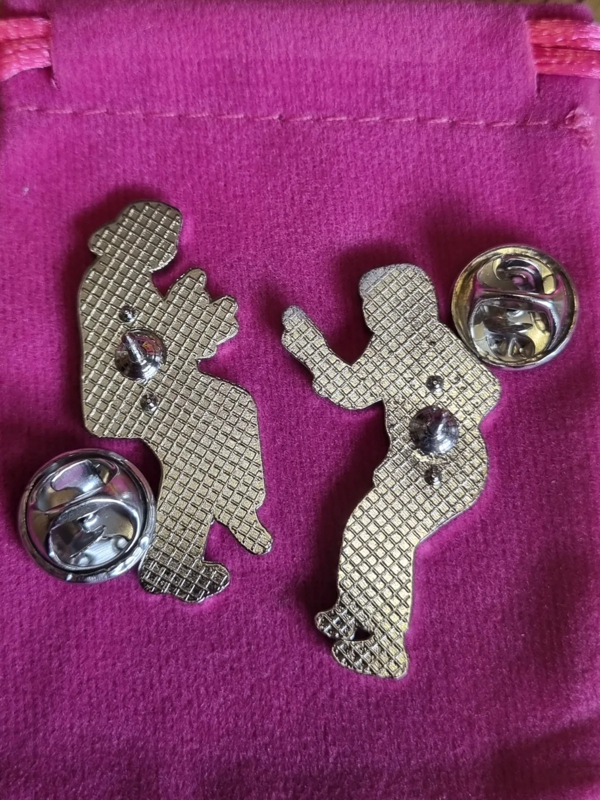 Pulp Fiction Vincent Vega & Mia Wallace Dance Duo Metal Enamel Pin Badge New, изображение 3