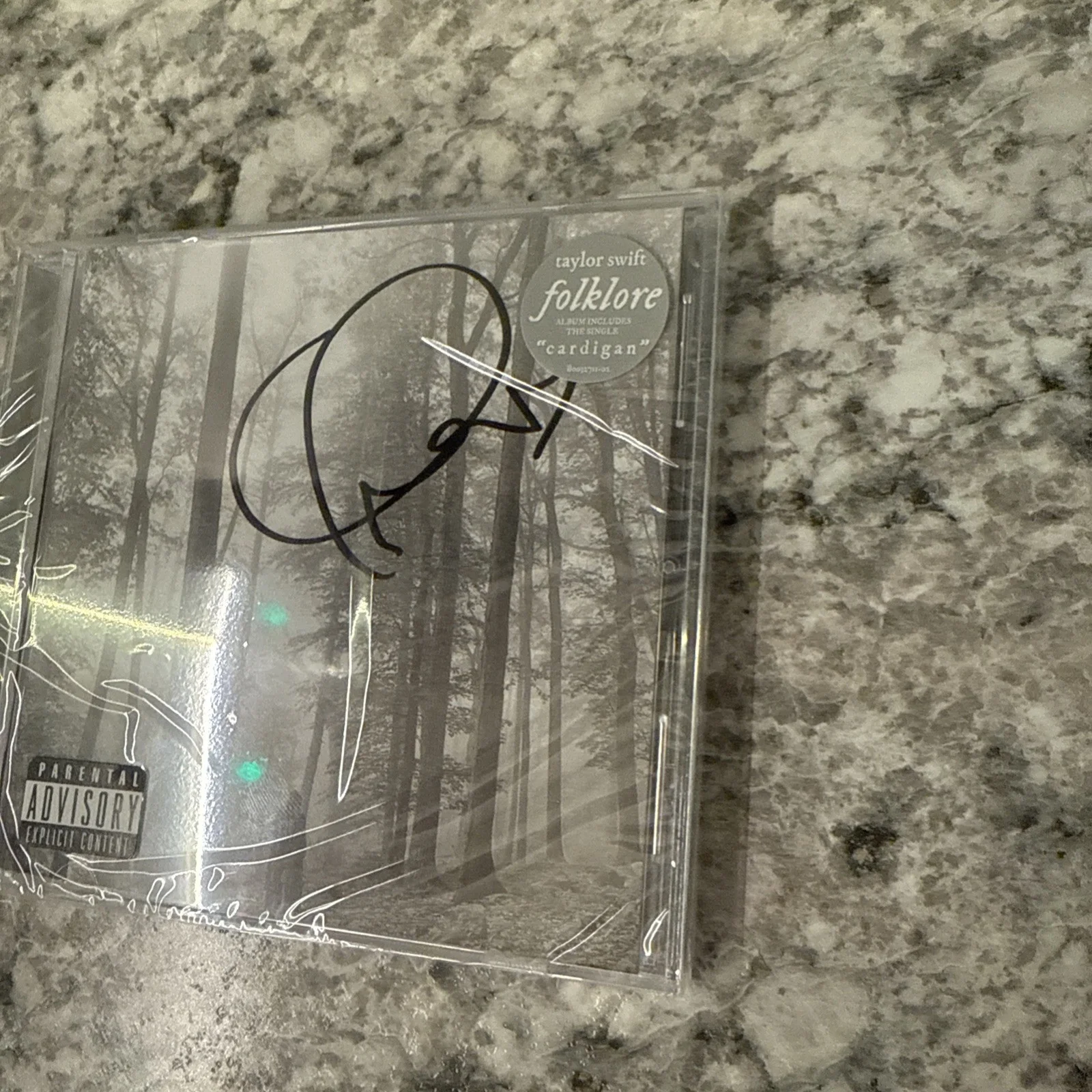 RARE Taylor Swift signed Folklore CD With HEART - Sealed, image 4