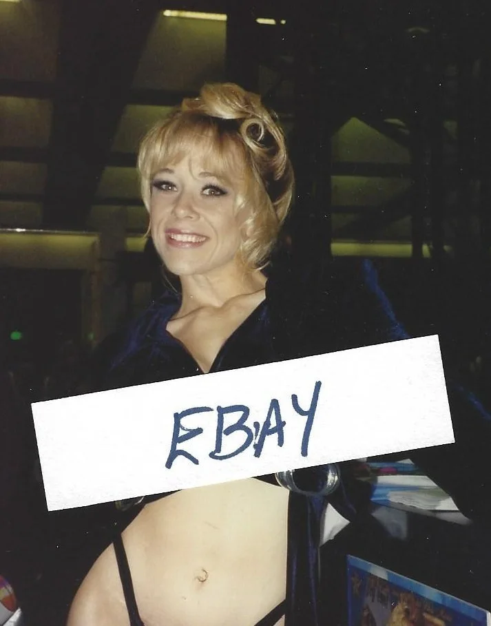 kaitlyn ashley — KAITLYN ASHLEY-"Adult Film Legend"-Authentic Autographed Promo RARE (proof), изображение 2