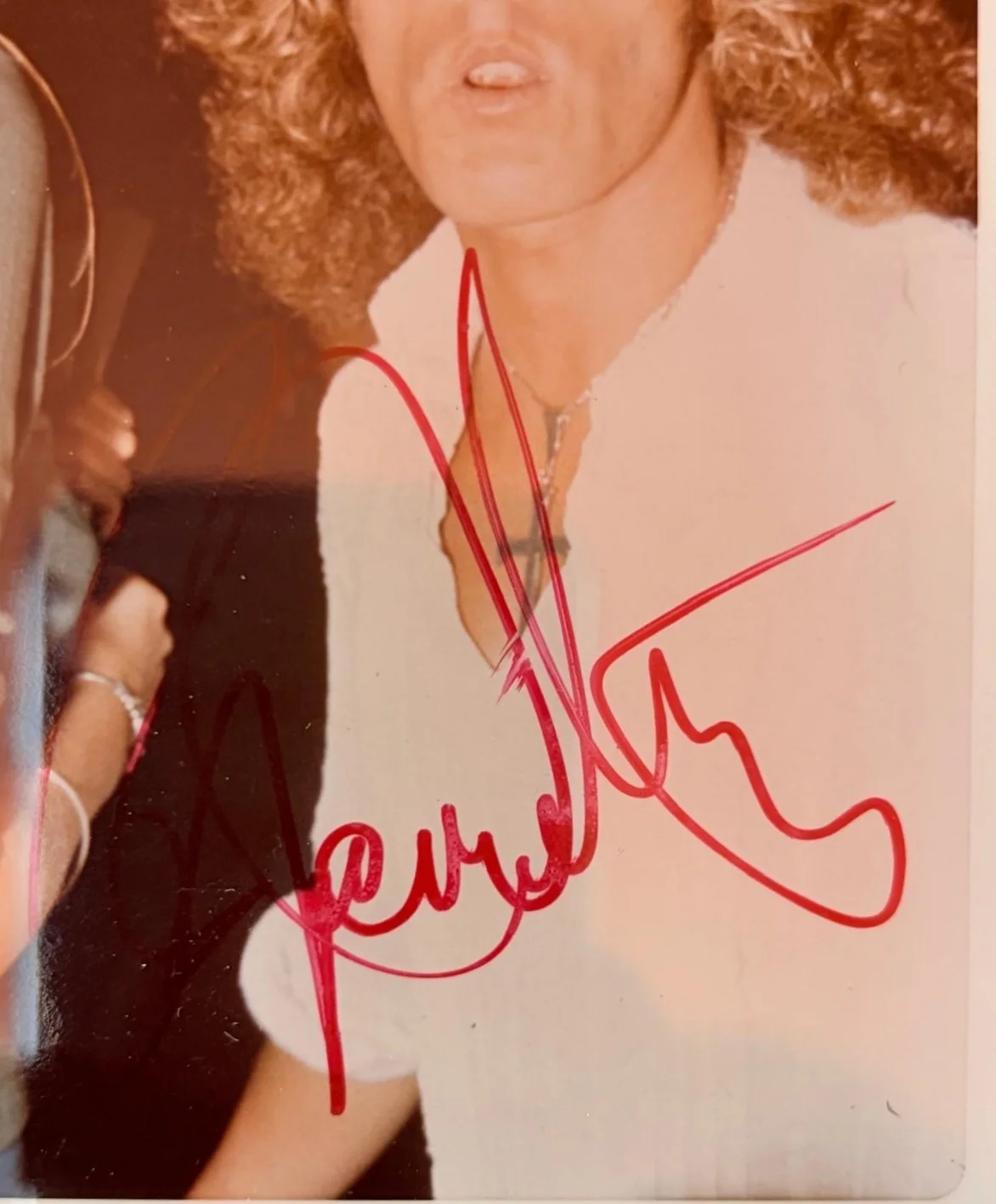 Roger Daltrey — ROGER DALTREY THE WHO SIGNED 4X6 PHOTO PSA ENCAPSULATED TOWNSHEND MOON TYPE 1?, image 2
