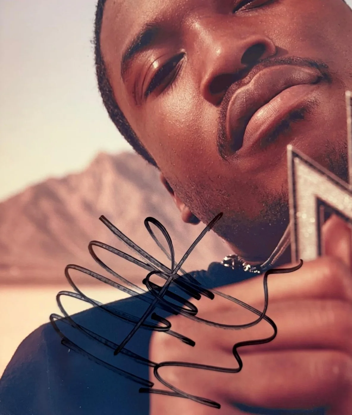Meek Mill — MEEK MILL SIGNED AUTOGRAPHED 8X10 PHOTO DREAM CHASERS MAYBACH MUSIC MMG PSA COA, image 2