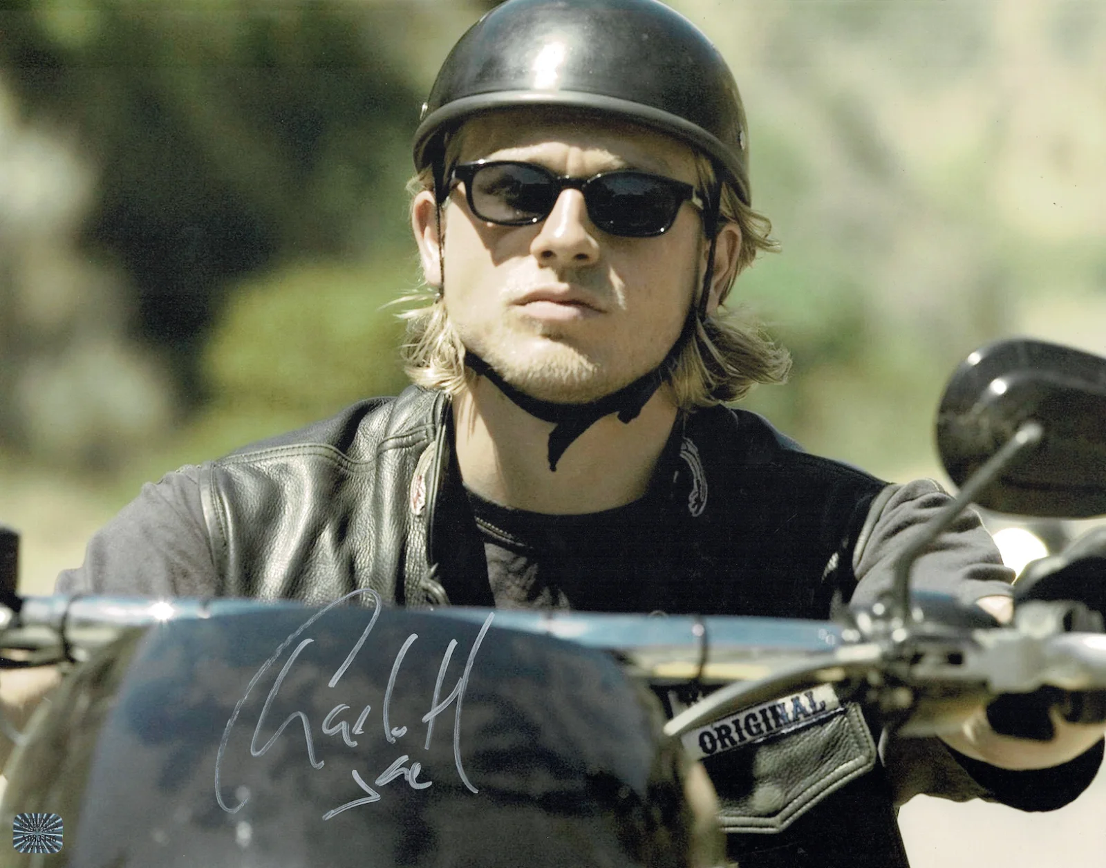 Charlie Hunnam — Charlie Hunnam Sons Of Anarchy Autographed Signed 11x14 Photo AMCo COA 7672