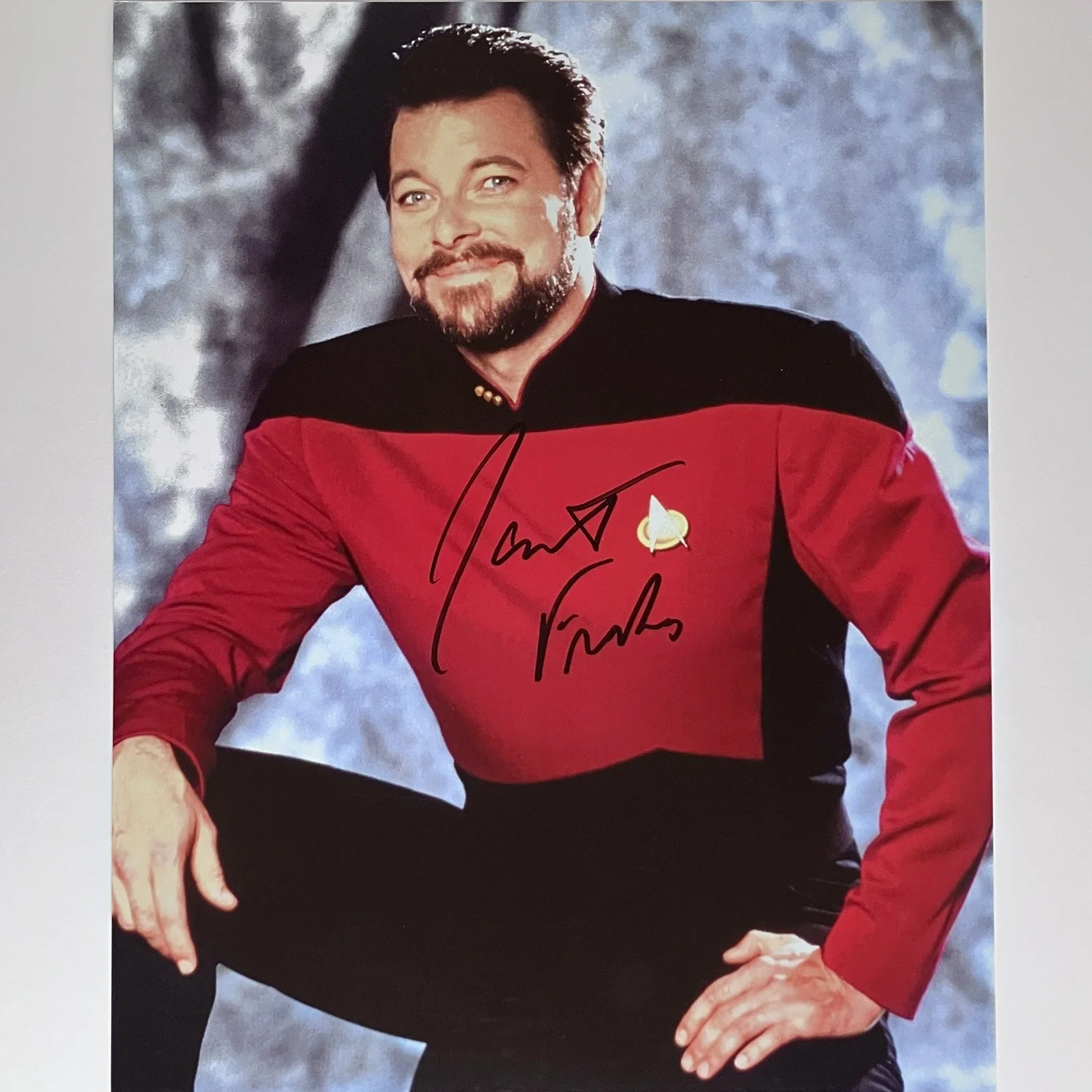 Jonathan Frakes — STAR TREK Signed 8x10 / JONATHAN FRAKES as Commander Riker / Film & TV DIRECTOR, изображение 2