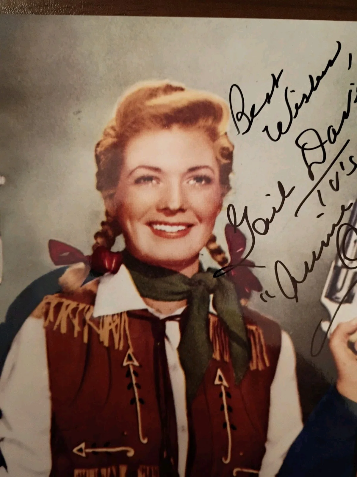 Gail Davis — GAIL DAVIS Signed Autographed 8x10 Photo as ANNIE OAKLEY..(d.1997) JSA COA, изображение 2