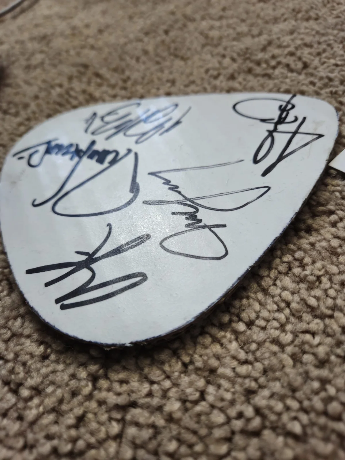 Mayday Parade Full Band Autographed JSA COA novelty Guitar Pick, image 4