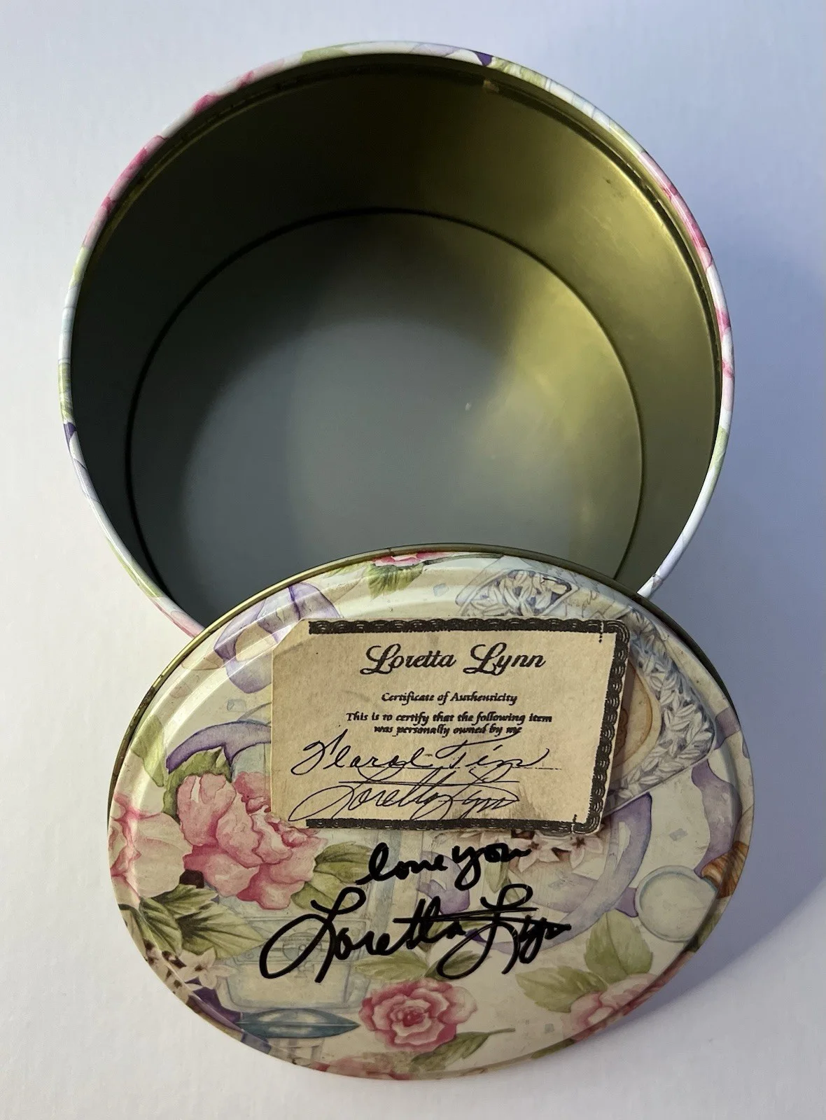 Loretta Lynn Signed Tin W/ Coa Rare- Vintage -, image 2
