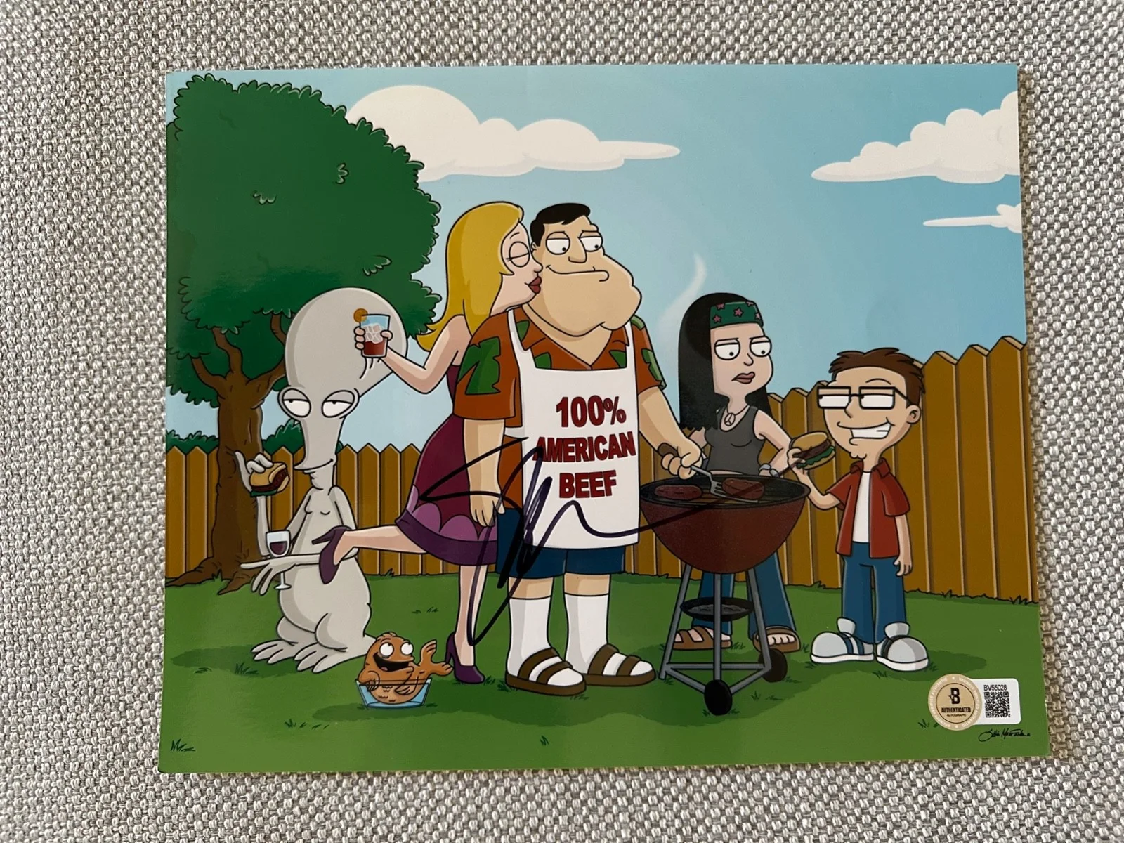 Seth MacFarlane — Seth MacFarlane Signed American Dad 8x10 Still Photo Beckett BAS, Please Read AD