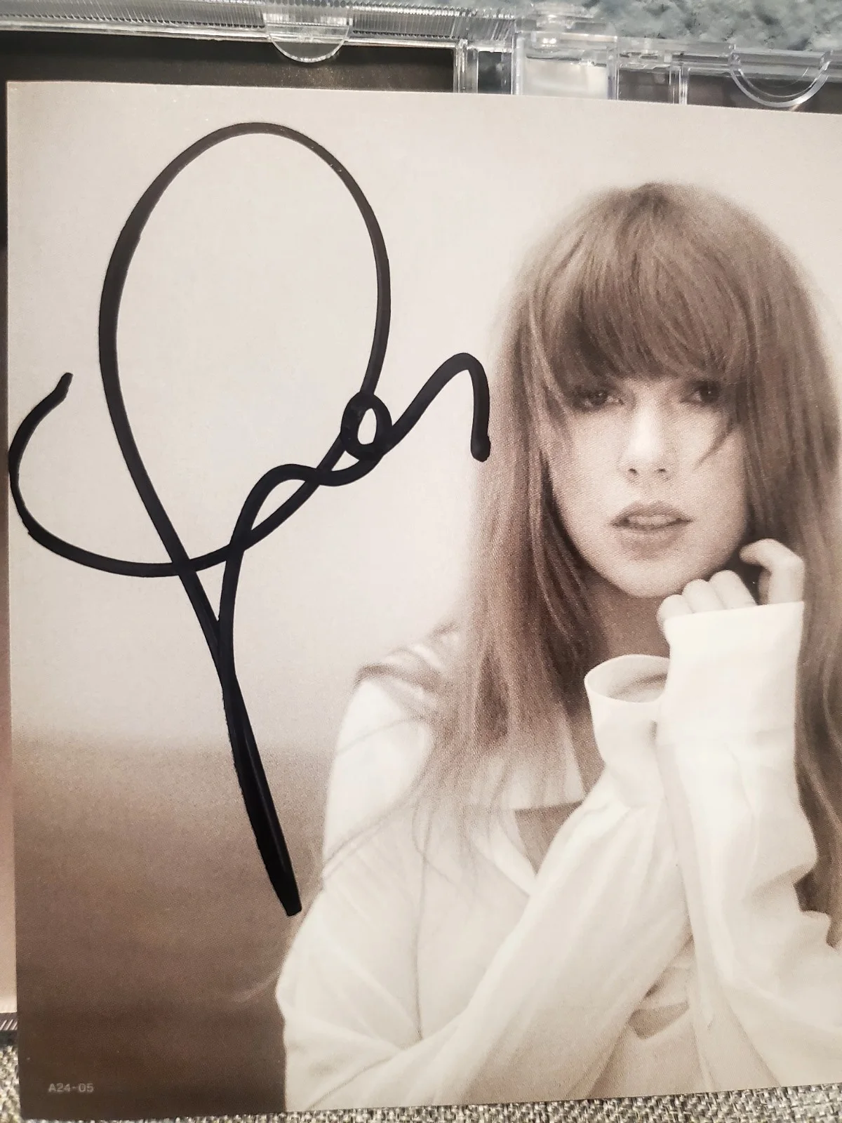 Taylor Swift The Tortured Poets Department Signed Cd, image 2