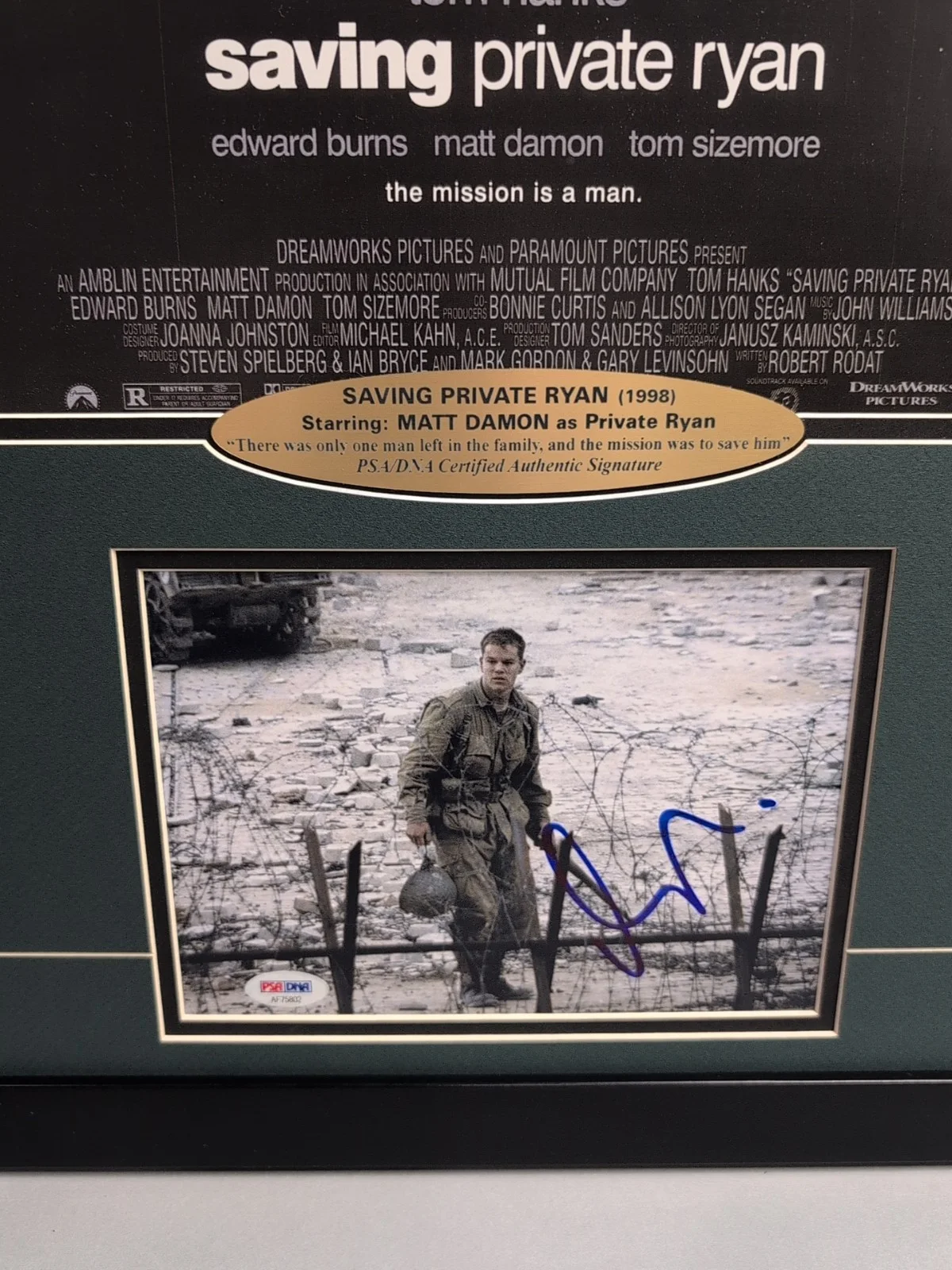 Matt Damon — Matt Damon Saving Private Ryan Signed Movie Poster 8x10 Photo PSA/DNA COA Frame, image 3