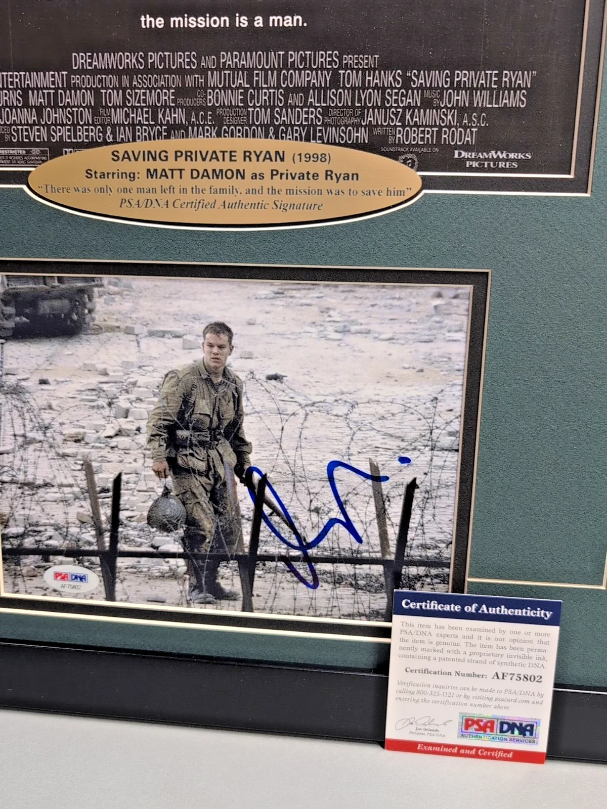 Matt Damon — Matt Damon Saving Private Ryan Signed Movie Poster 8x10 Photo PSA/DNA COA Frame, image 4
