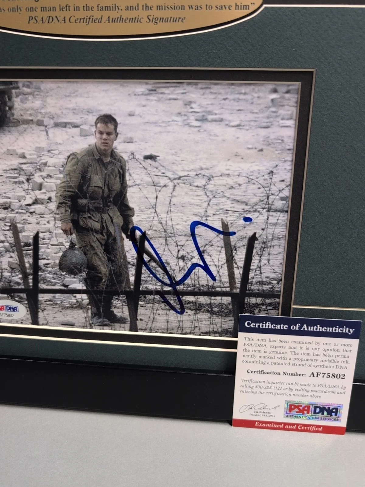 Matt Damon — Matt Damon Saving Private Ryan Signed Movie Poster 8x10 Photo PSA/DNA COA Frame, image 5