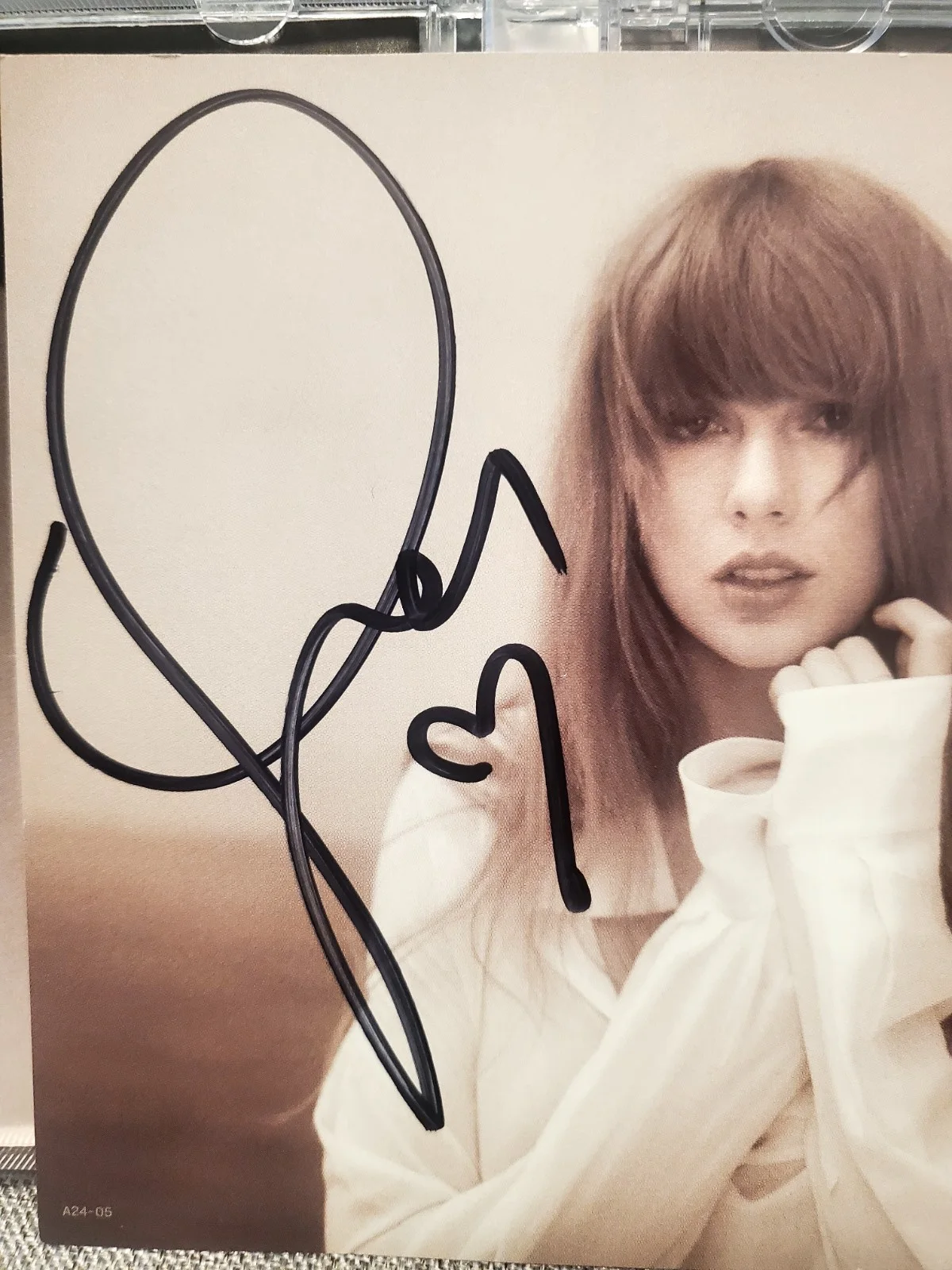 Taylor Swift The Tortured Poets Department Signed Cd With Heart, изображение 2